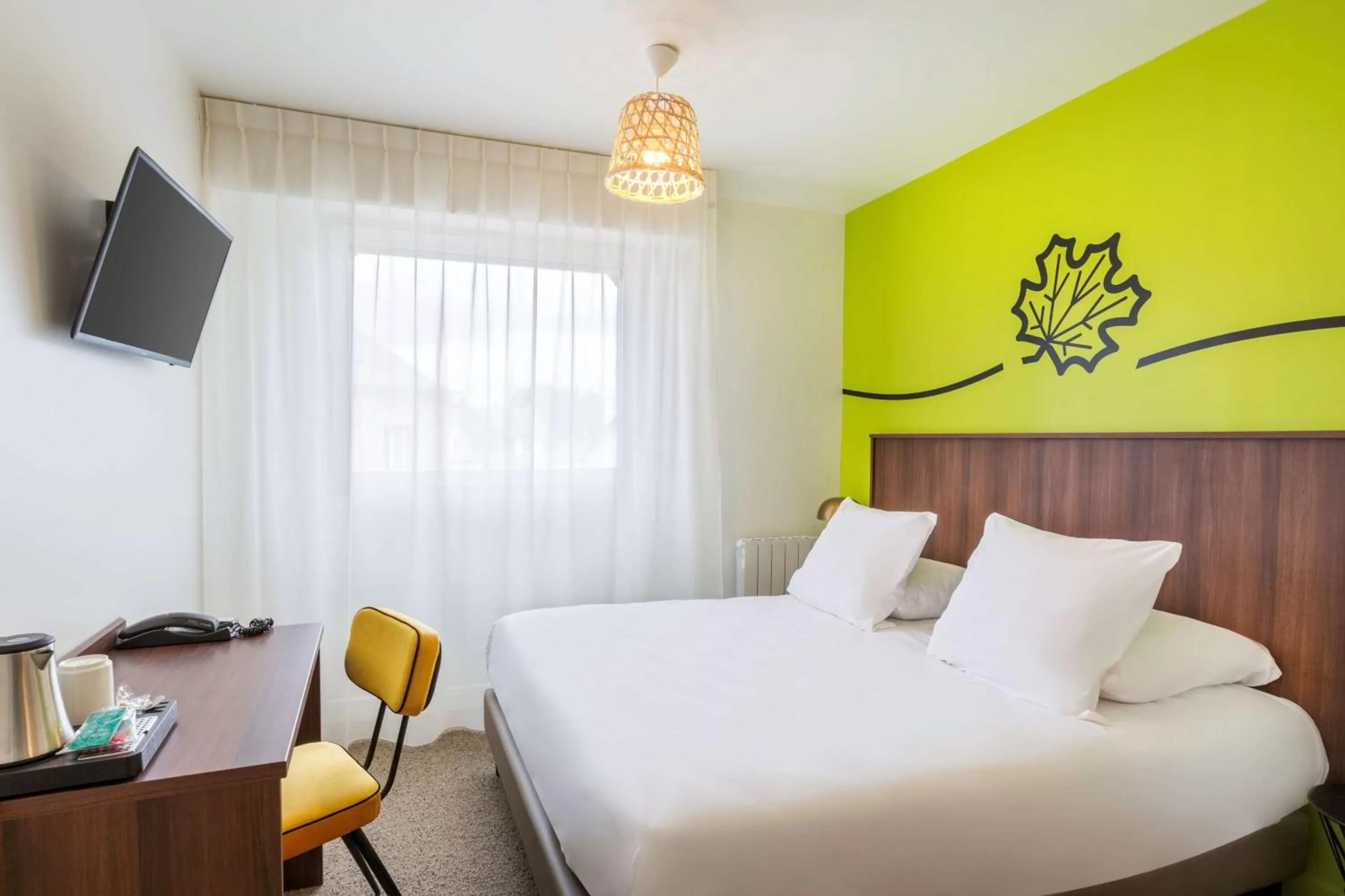 Superior Twin Room in Sure Hotel by Best Western Argentan