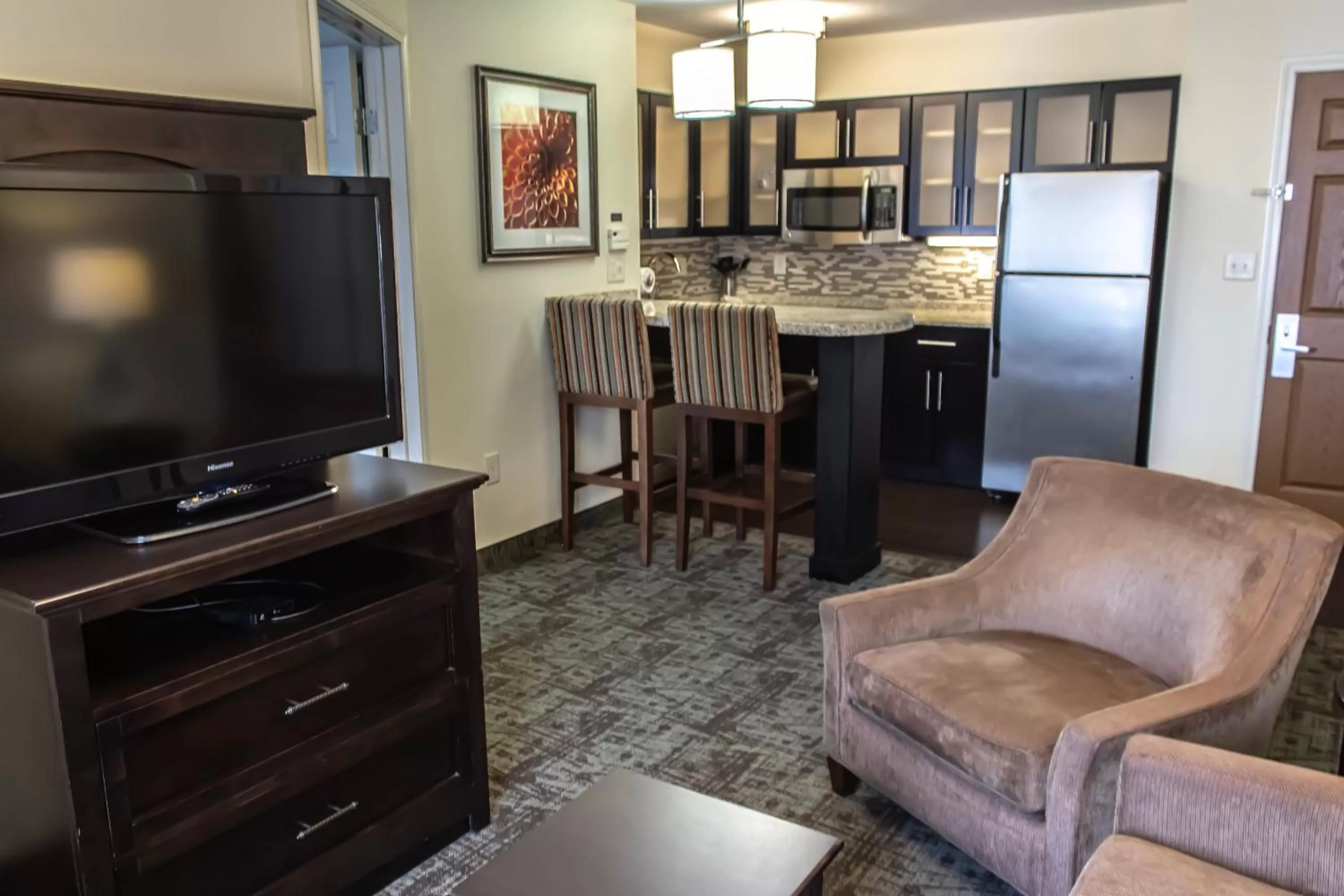 King Room - Hearing Accessible - Non-Smoking in Staybridge Suites Minot by IHG