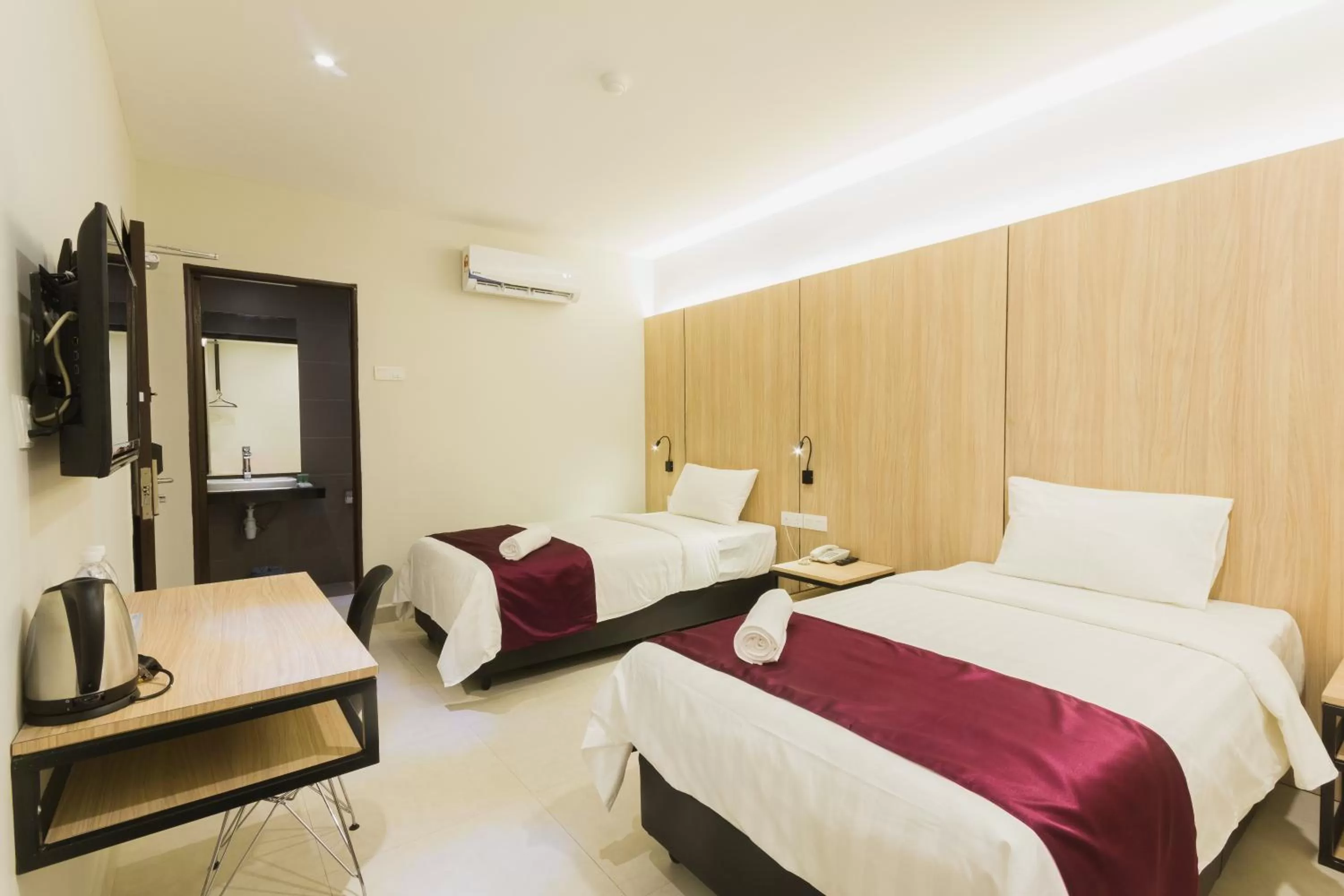 Twin Room in GM Hotel Kuantan