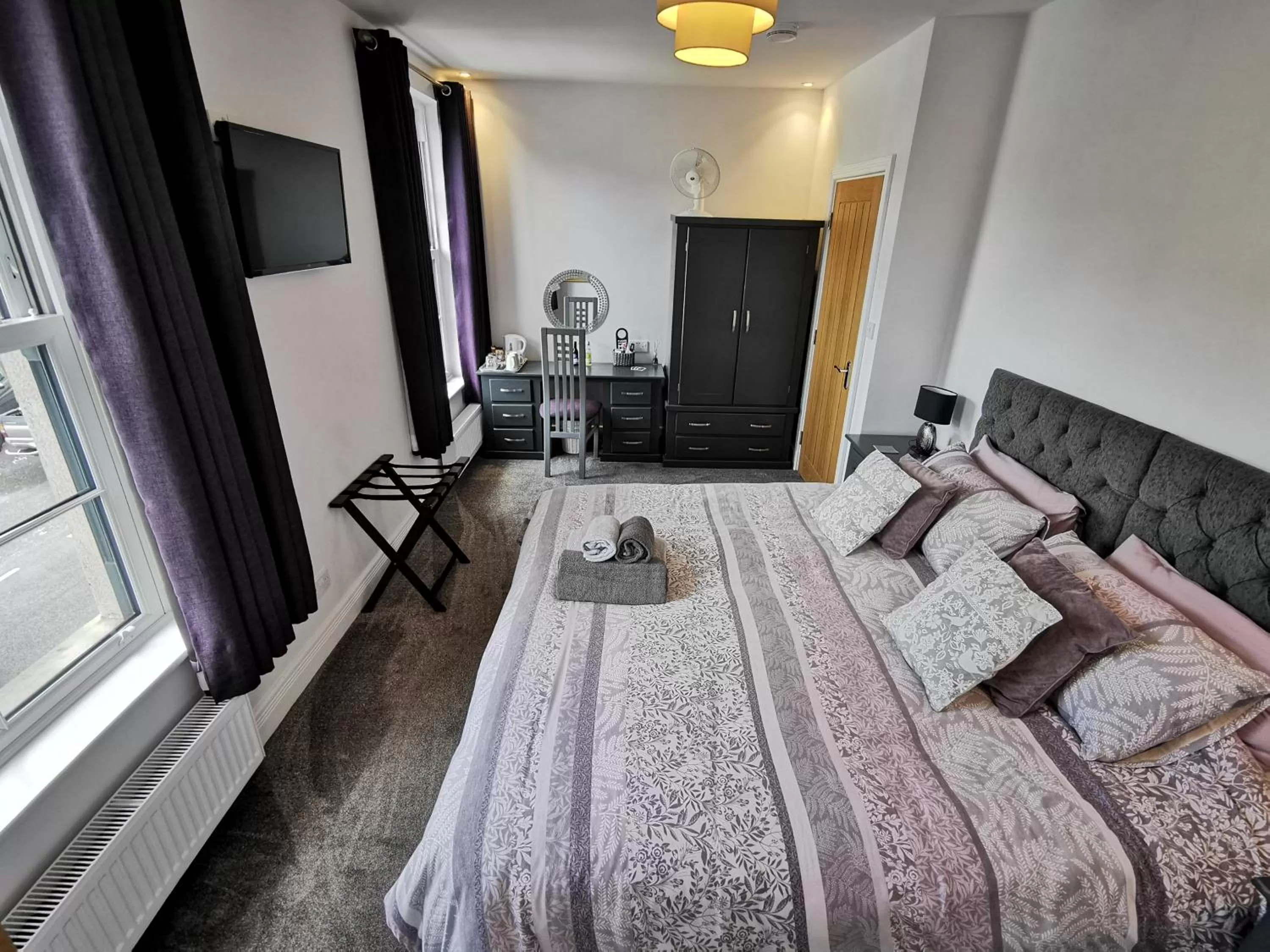 Superior Double or Twin Room in Saracens House