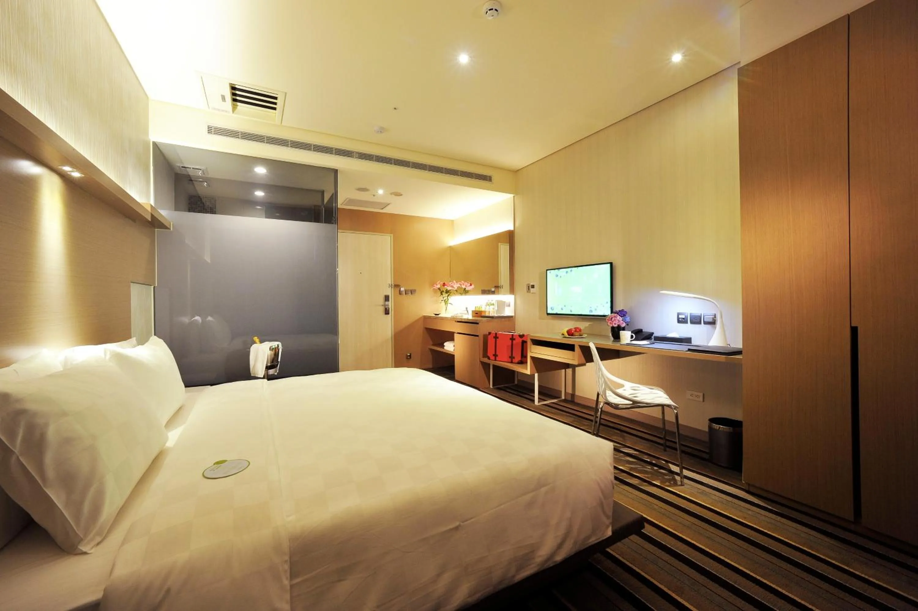 Deluxe Twin Room in Taipei 101 SPARKLE Hotel