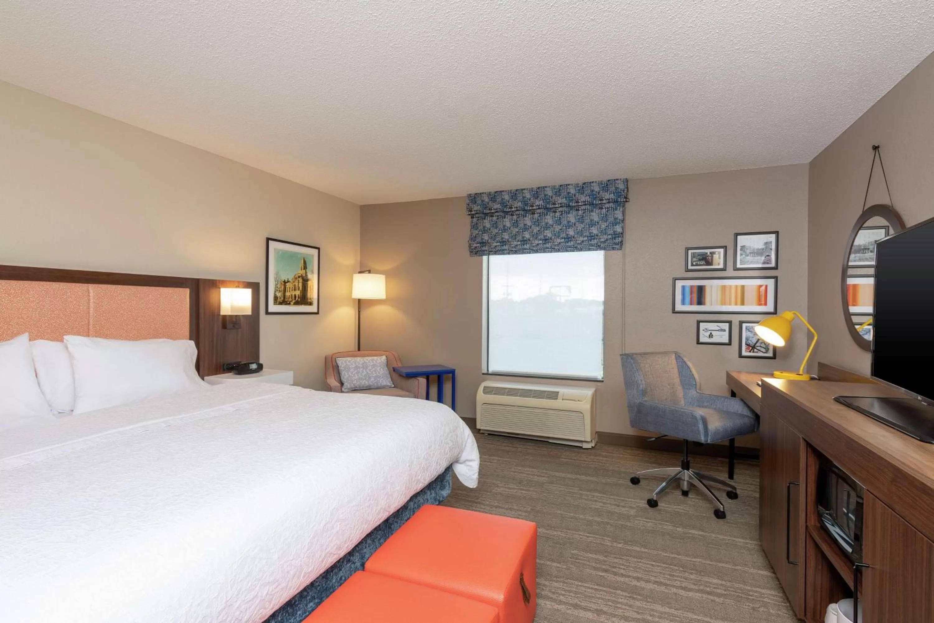 King Room - Disability Access/Non-Smoking in Hampton Inn Warsaw