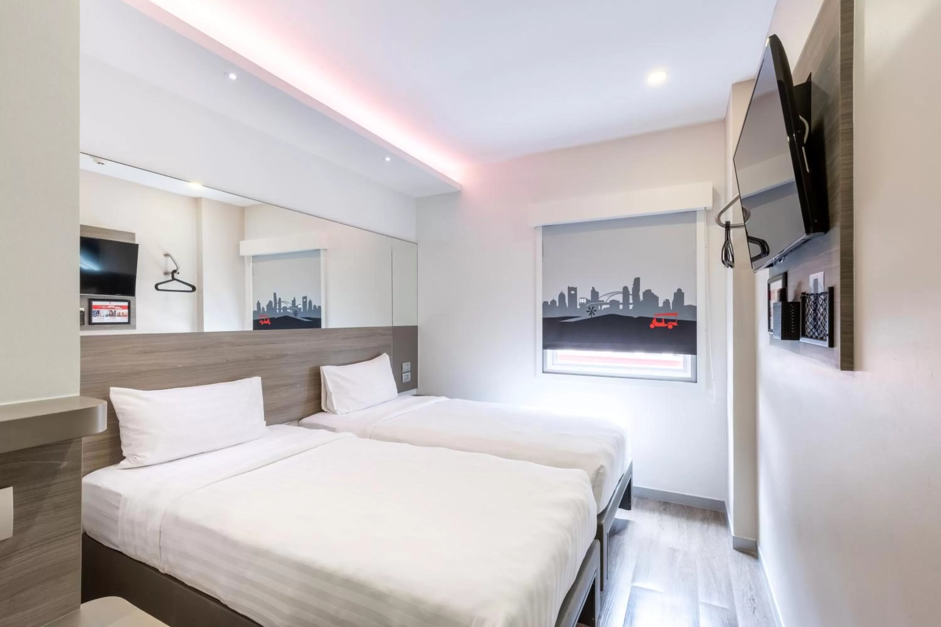 Standard Twin Room in Red Planet Bangkok Surawong