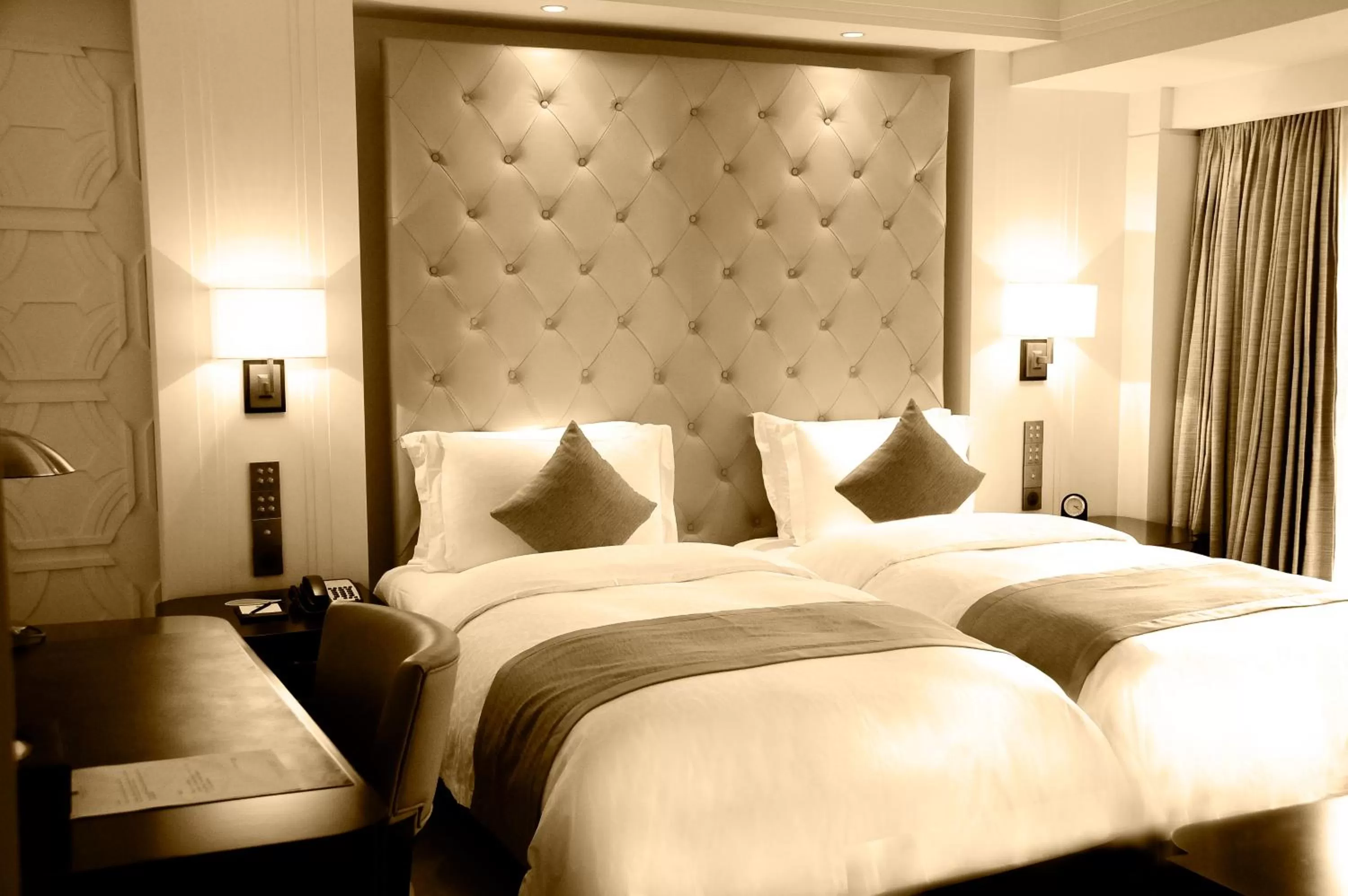 Single Use-Business Double or Twin Room - single occupancy in Paramount Gallery Hotel