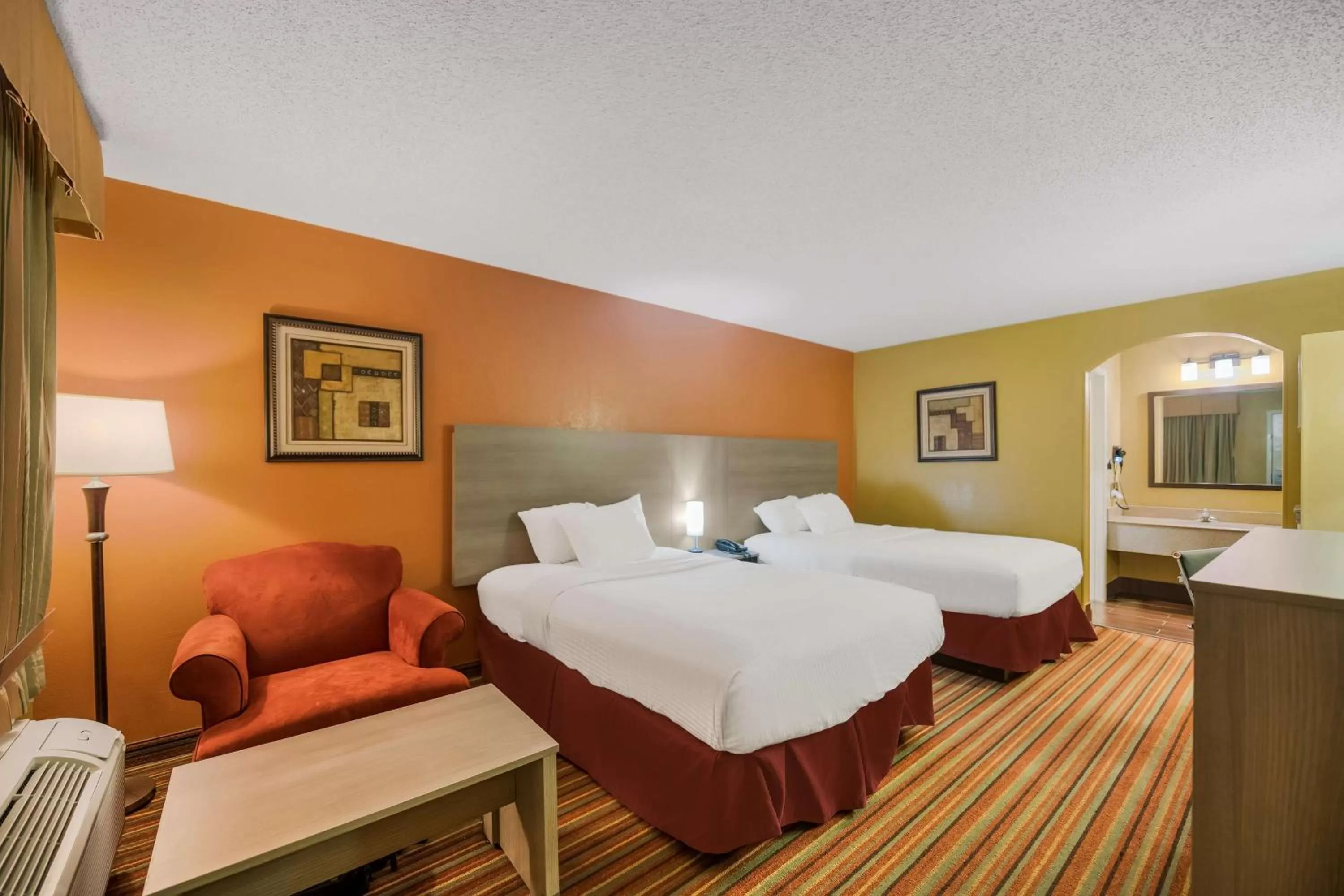 Double Room with Two Double Beds - Non-Smoking in SureStay Hotel by Best Western Mt Pleasant