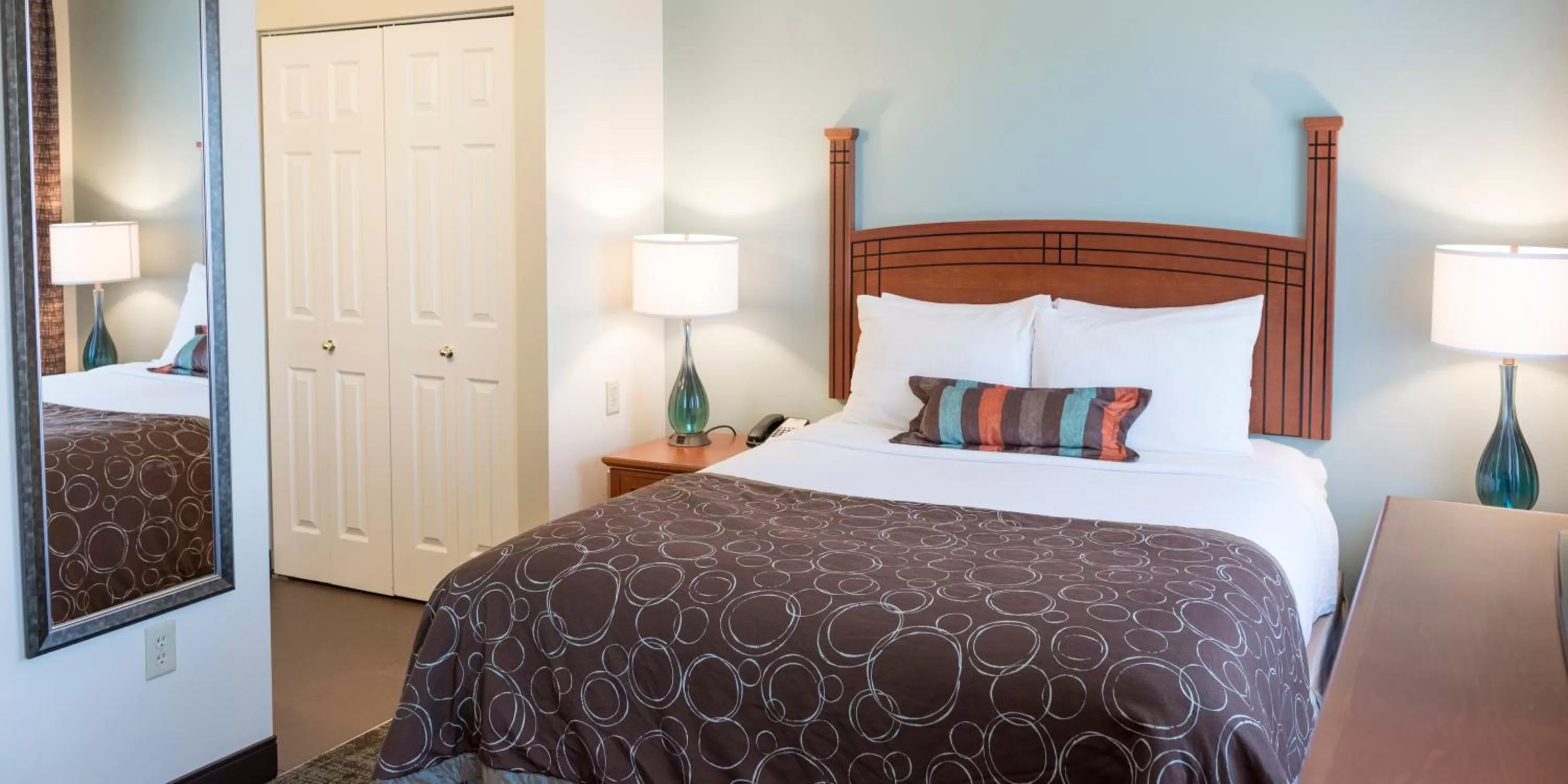 Queen Studio - Non-Smoking in Staybridge Suites Fargo by IHG