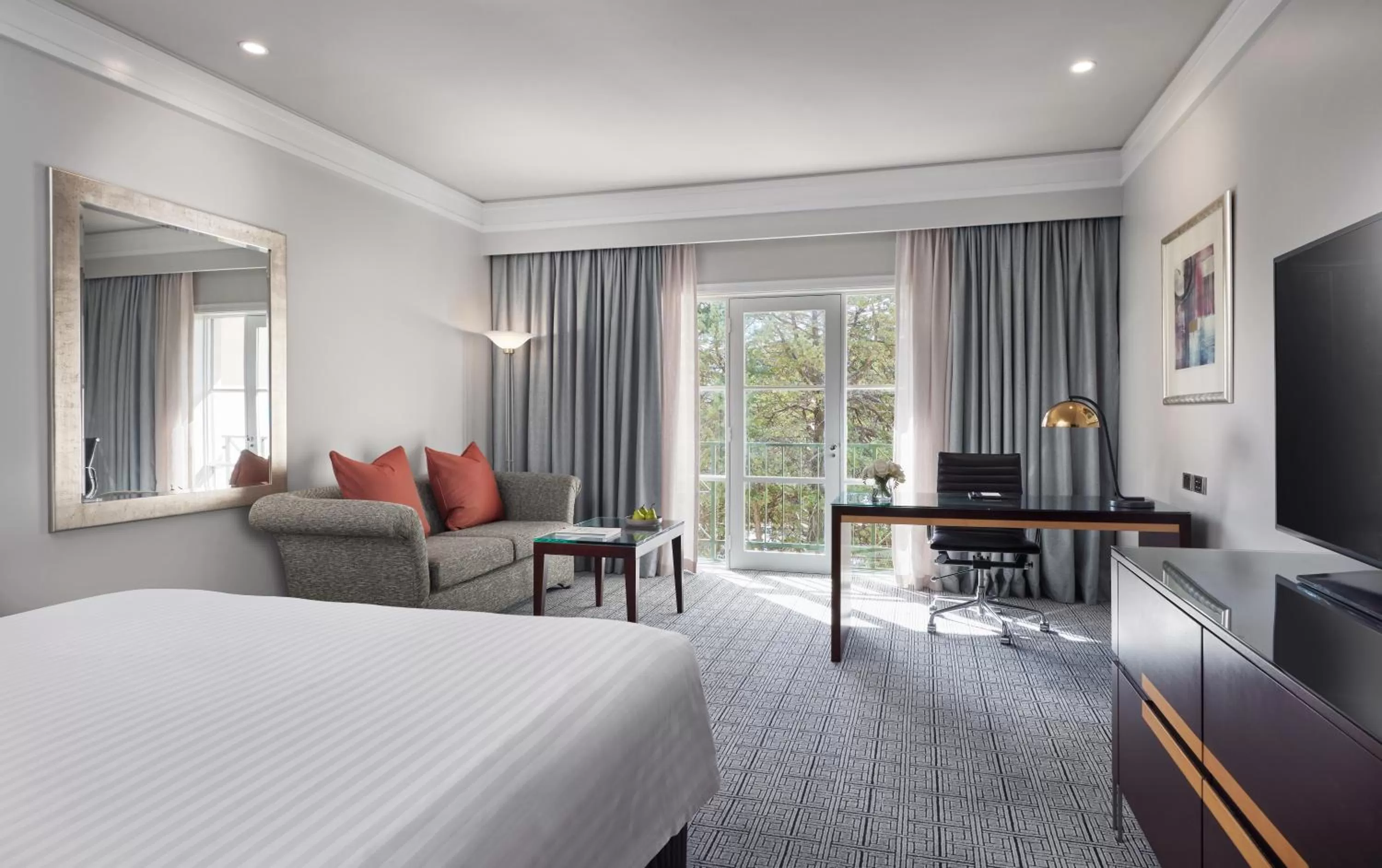 Deluxe King Room in Hyatt Hotel Canberra - A Park Hyatt Hotel