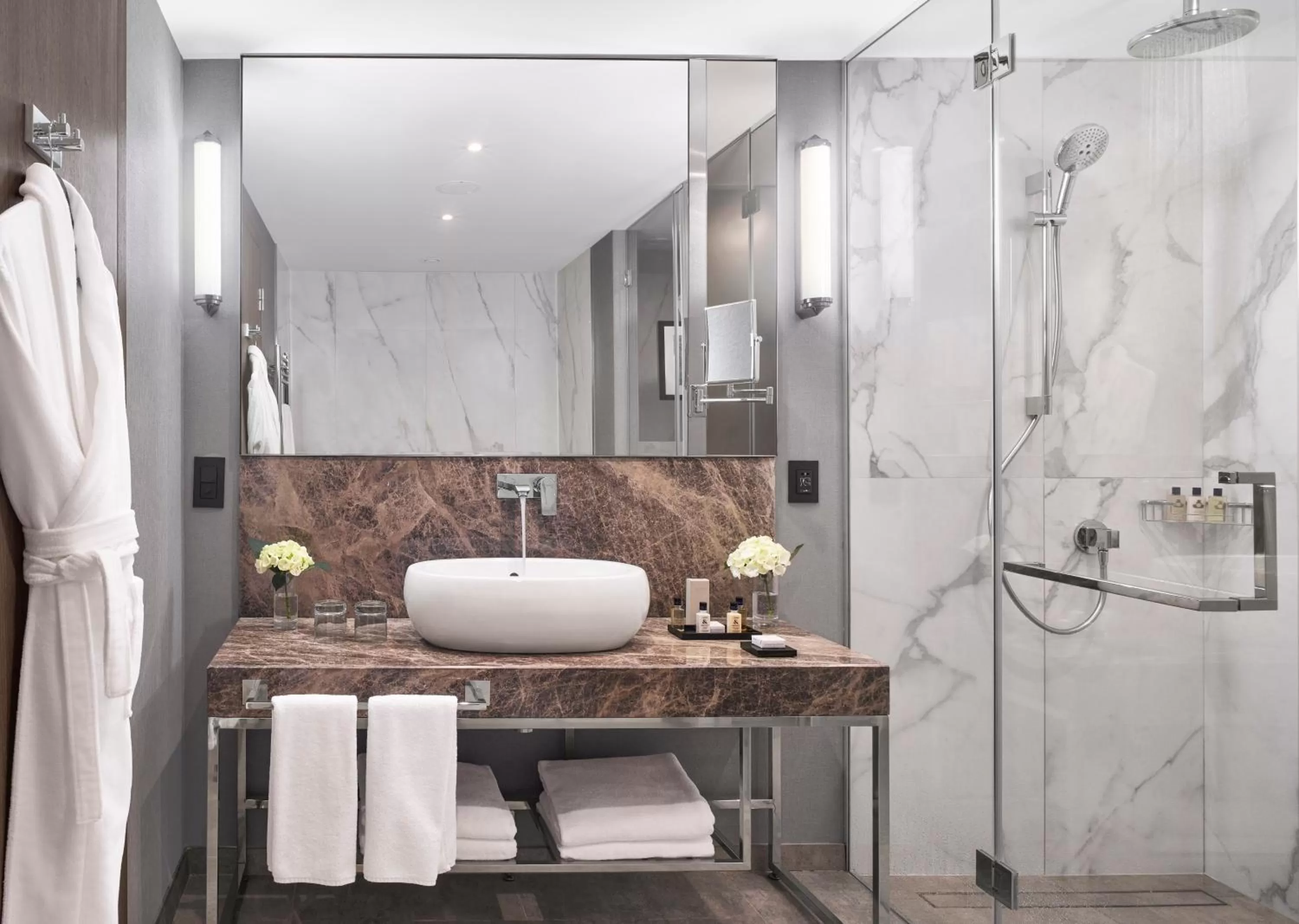 Classic Twin Room with Mountain View and Lounge Access in InterContinental Sofia by IHG