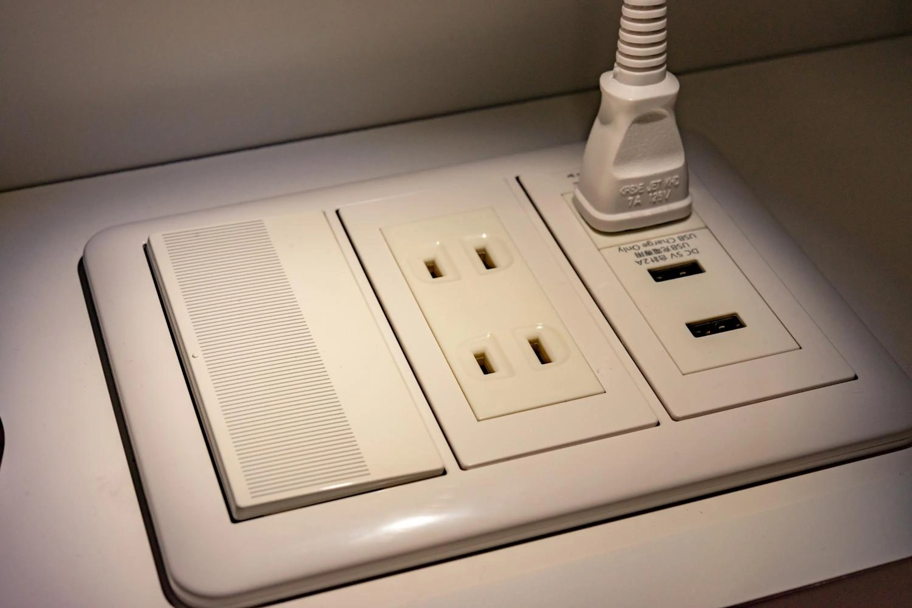 Bed in 6-Bed Female Dormitory Room in plat hostel keikyu sapporo sky