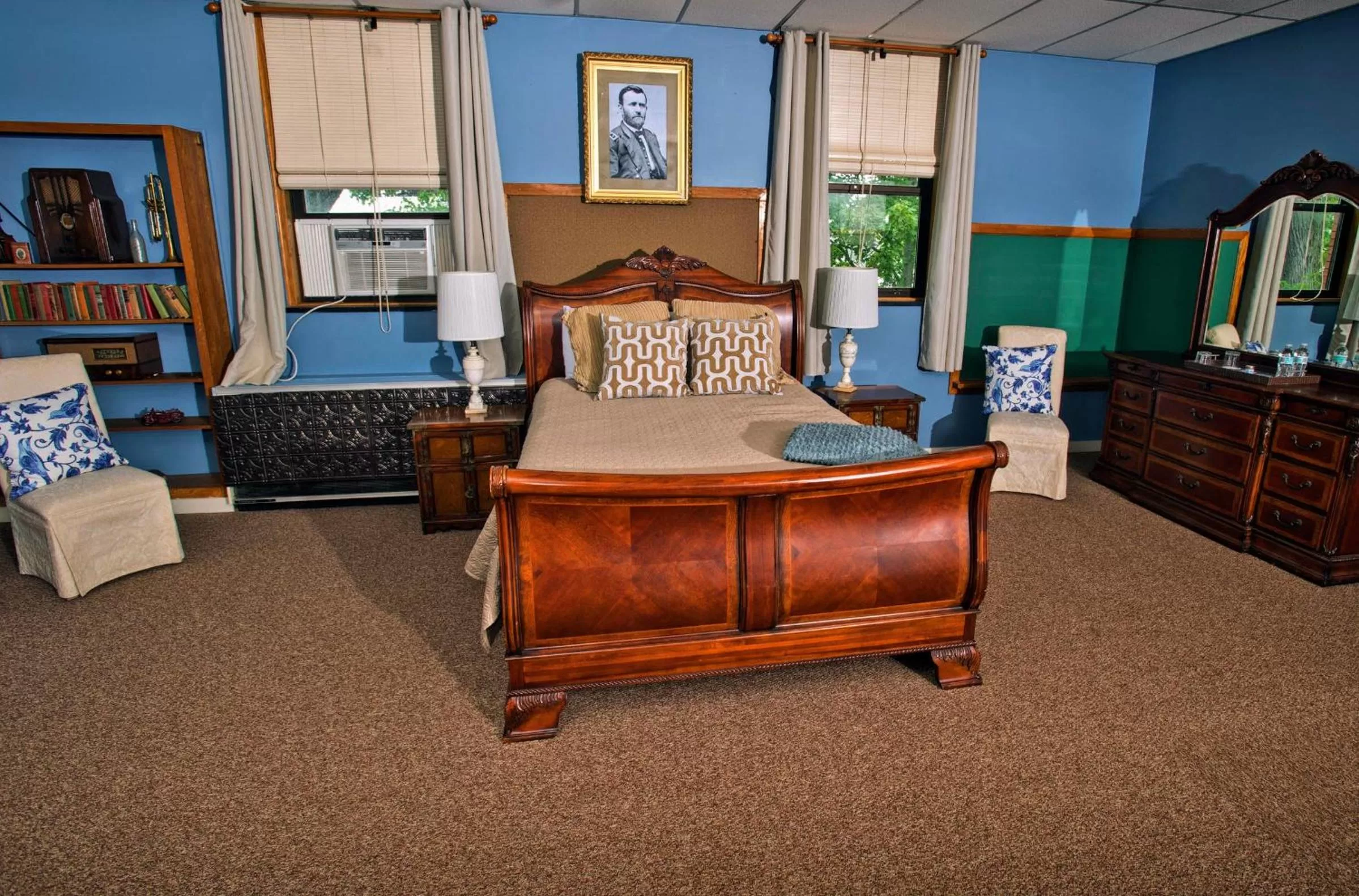 Deluxe Double Room (2 Adults + 1 Child) in Sherman Inn