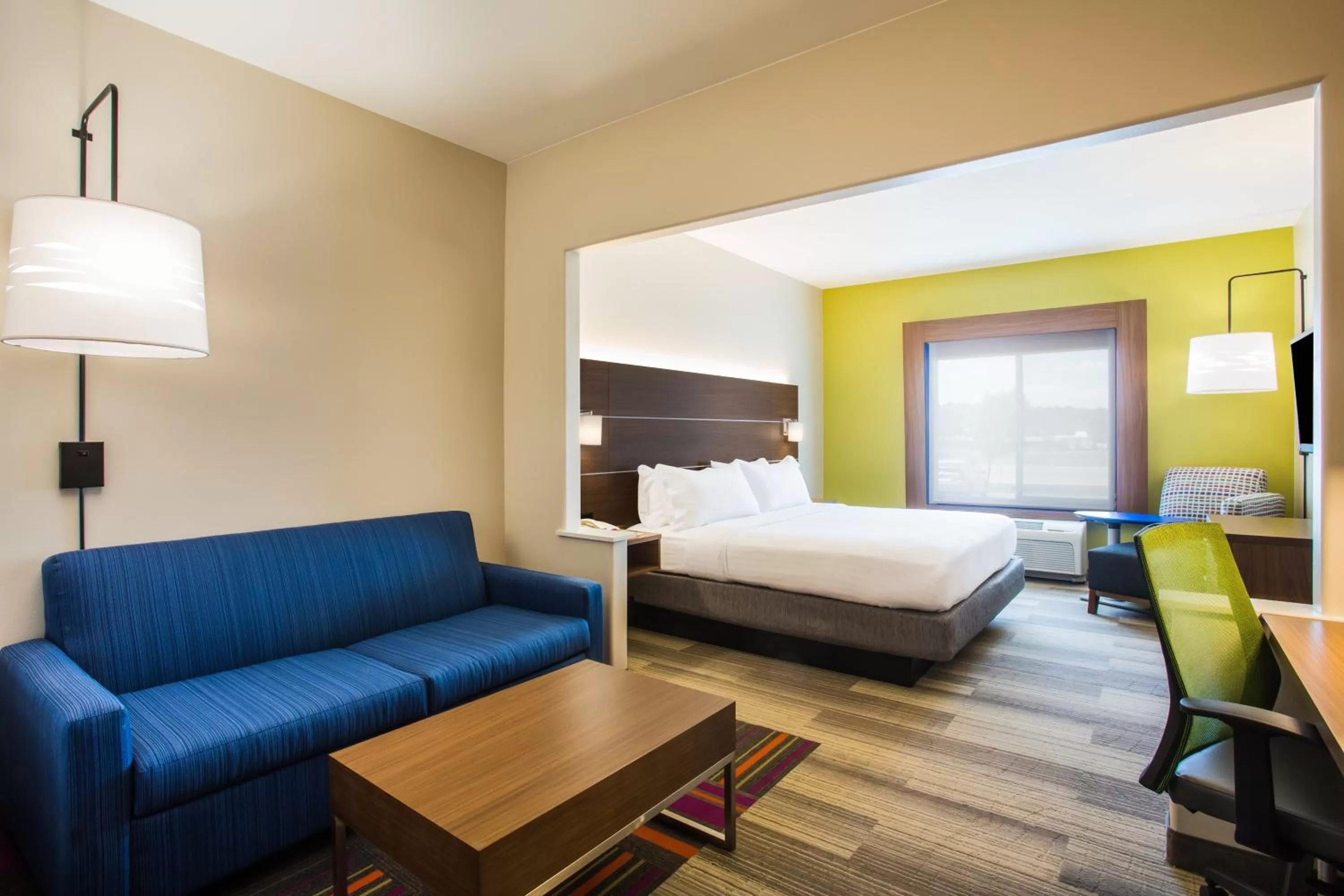 King Suite with Sofa Bed in Holiday Inn Express Hotel & Suites Cedar City by IHG