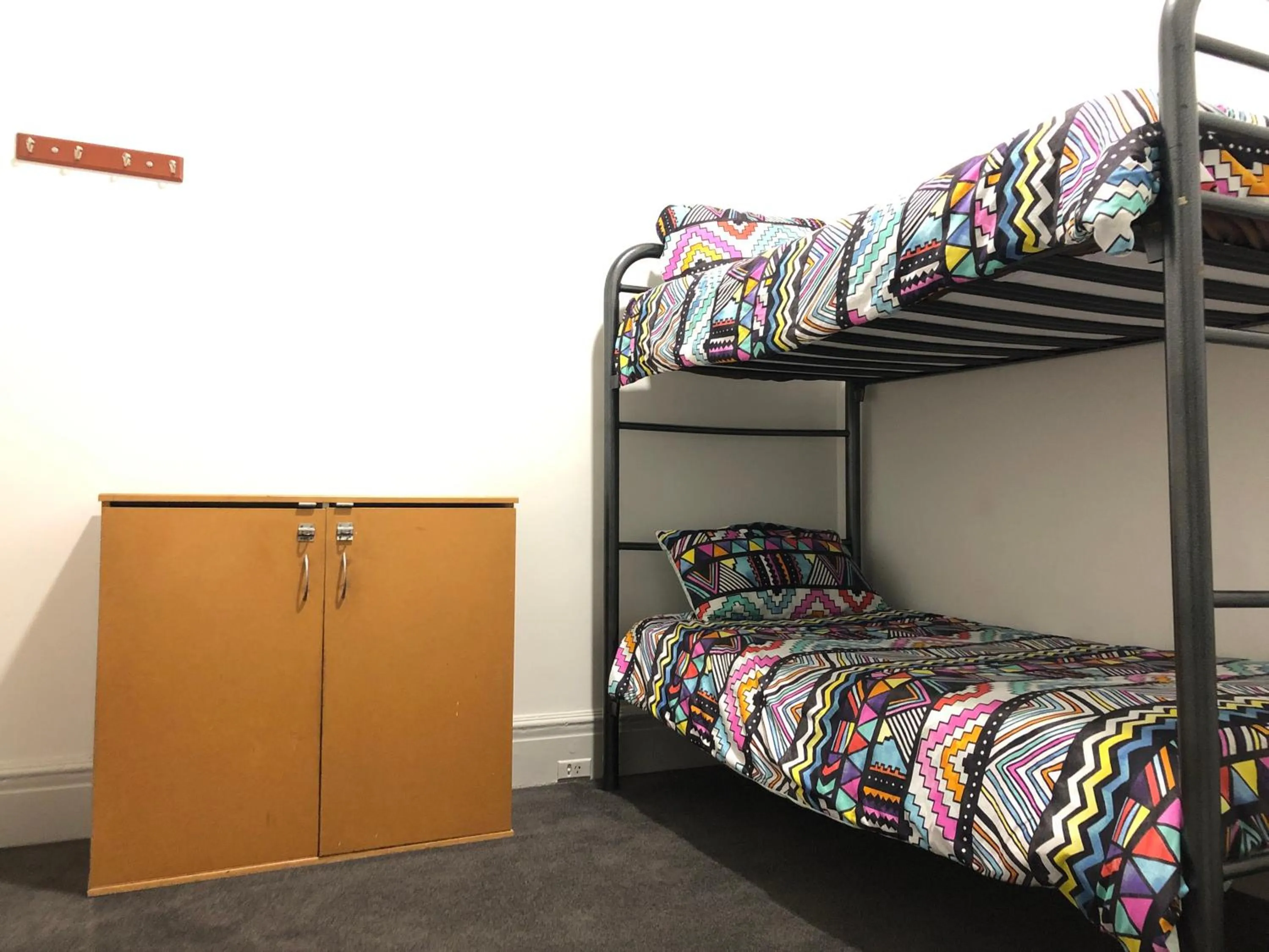 Twin Room with Bunk Beds and Shared Bathroom in Britannia on William