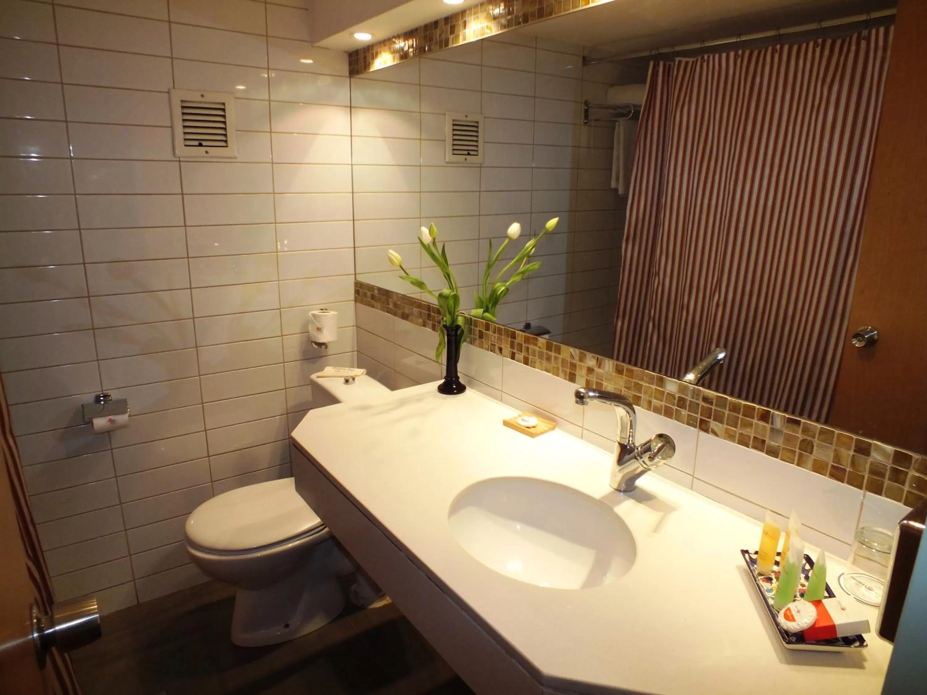 Family Room in Prima Kings Hotel