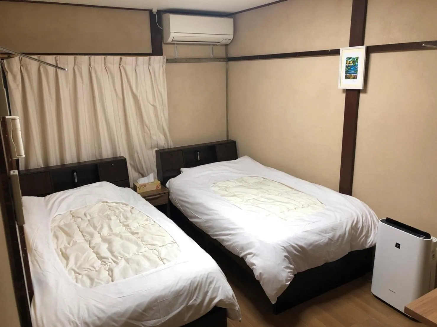 Twin Room with Shared Bathroom - single occupancy in Guest House Ga-Jyun