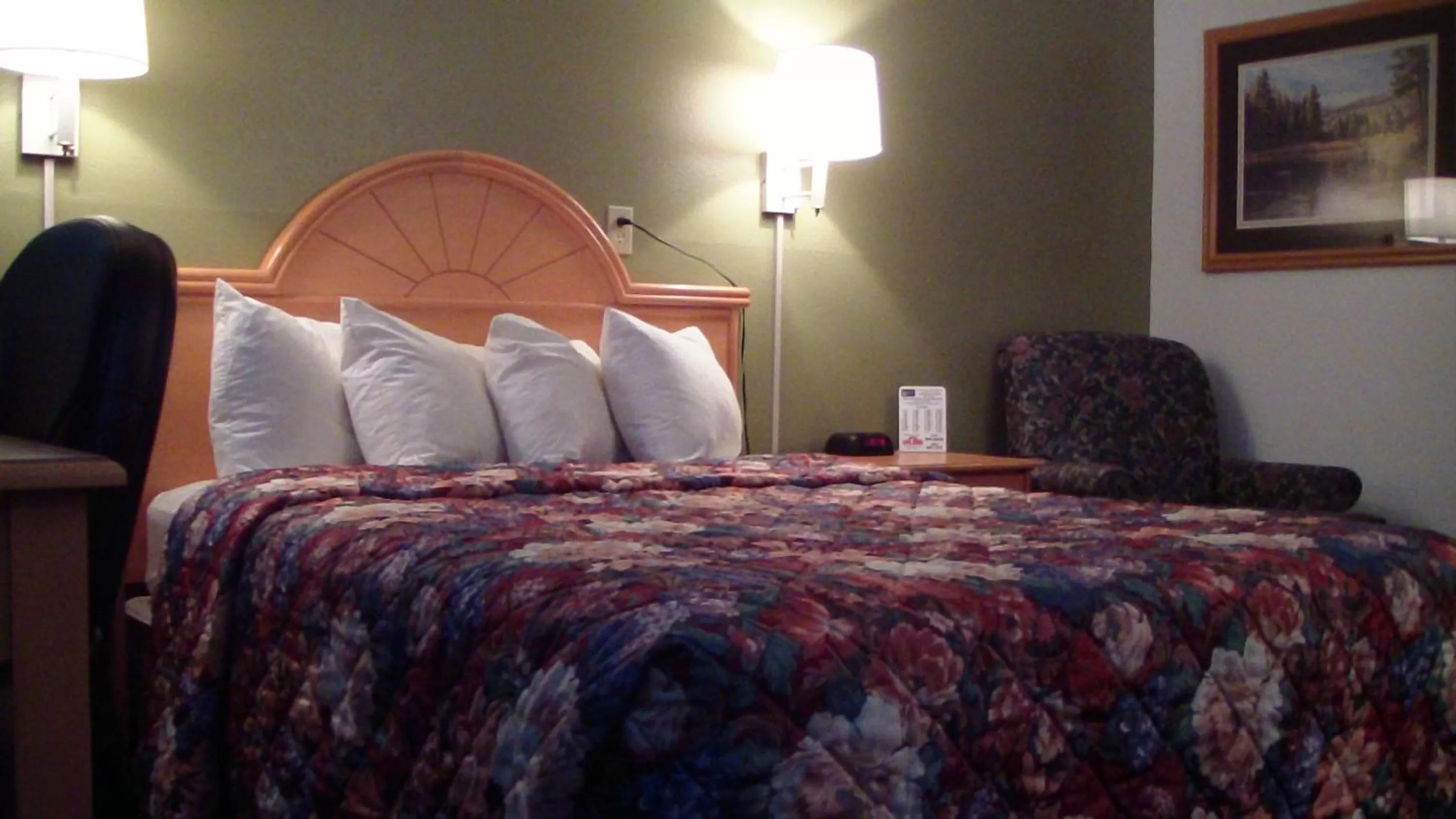 Photo of the whole room in Budget Inn Express