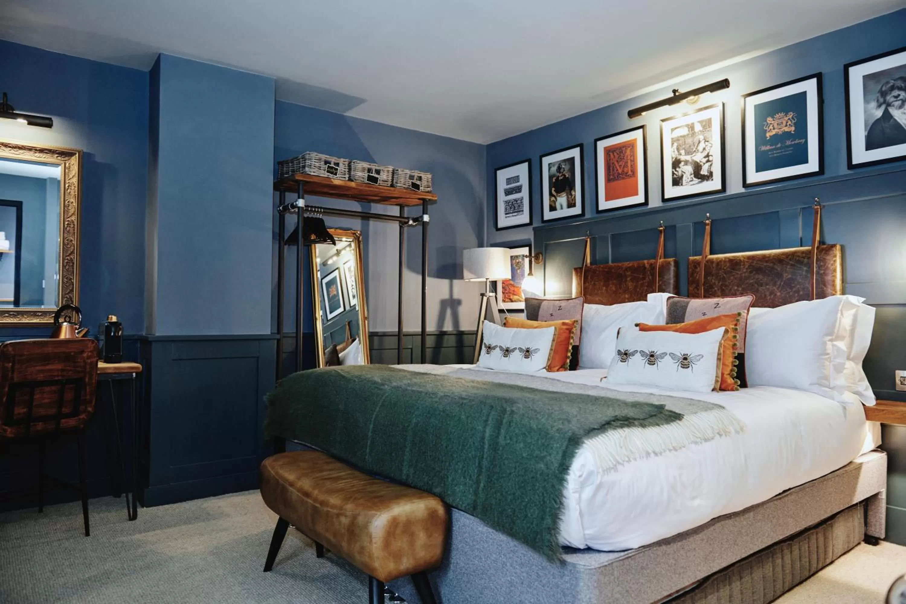 King Suite in Kings Arms - Egham-Windsor
