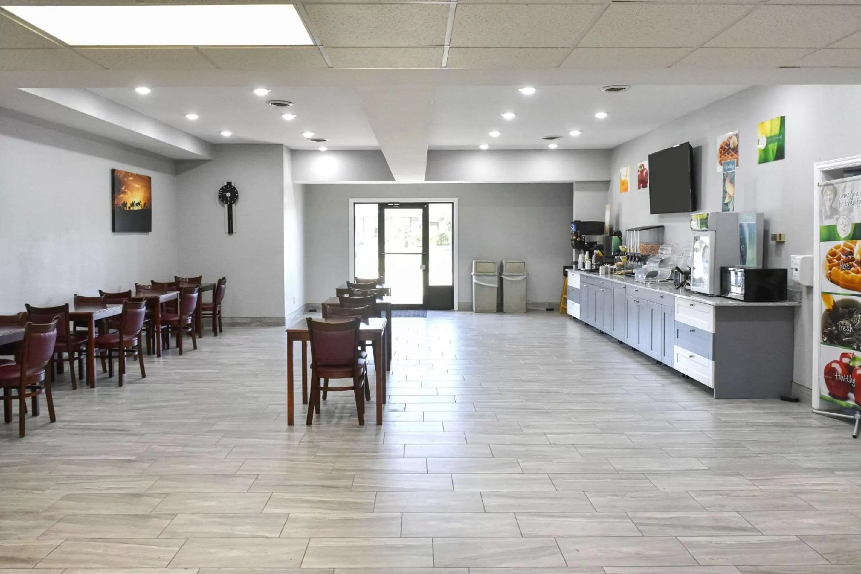 Breakfast in Quality Inn & Suites Brooks Louisville South