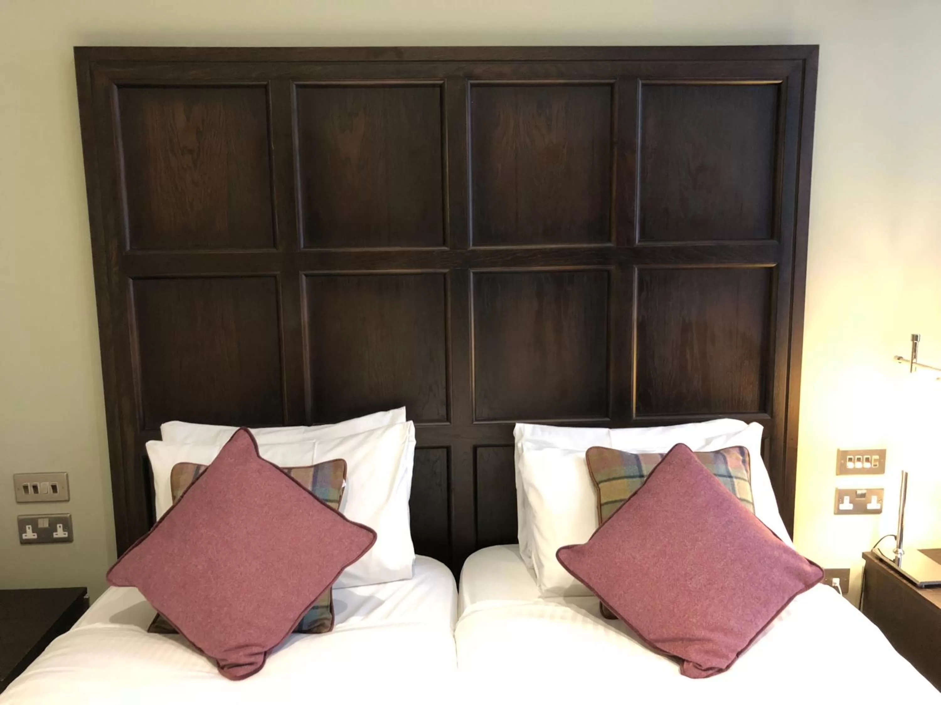 Twin Room in The Parliament House Hotel