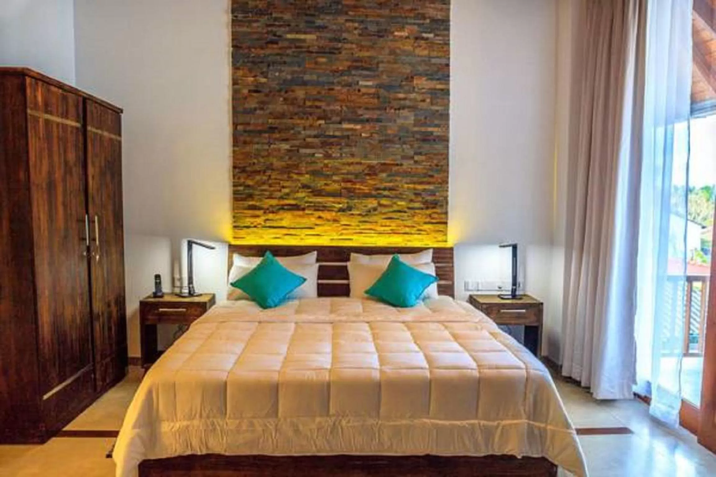 Deluxe Room - 15% off on Spa Treatments in R Degrees Boutique Hotel & Spa