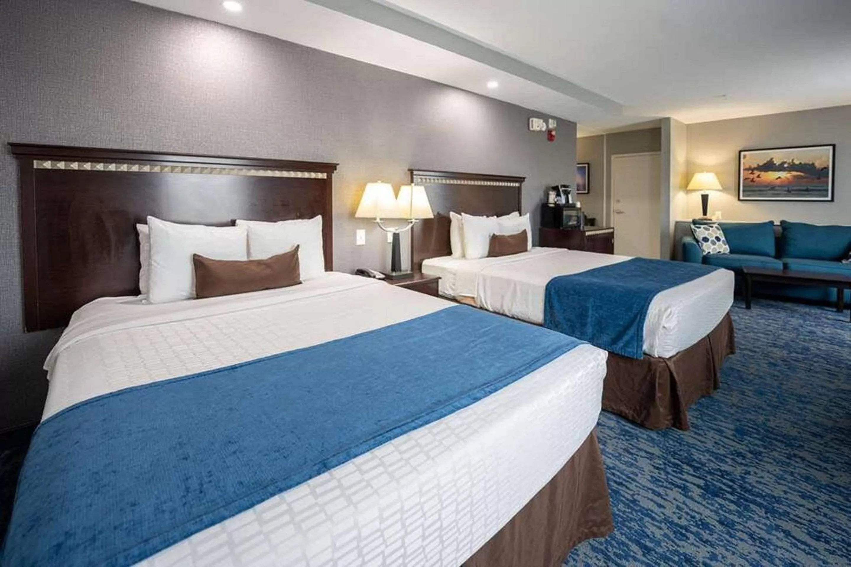 Quadruple Room with Two Queen Beds - Non Smoking in Comfort Suites Seabrook - Kemah