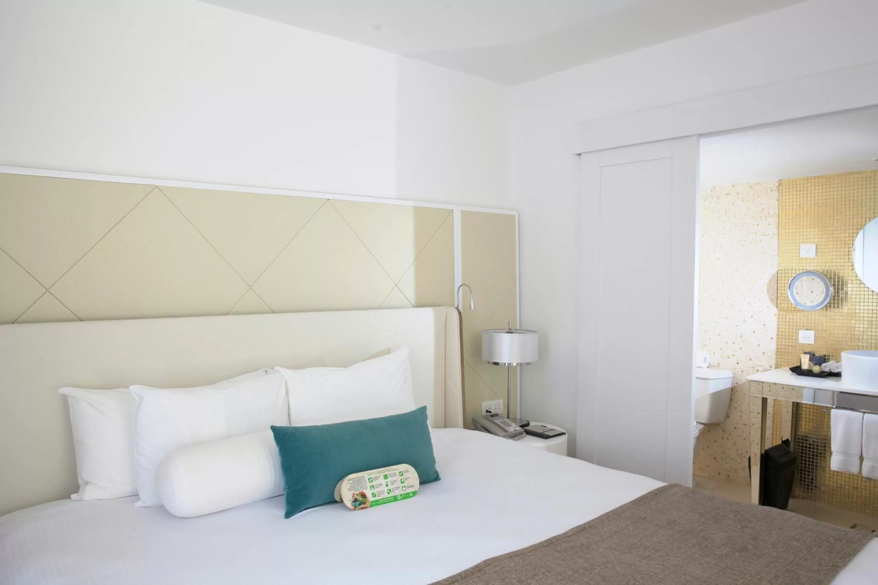 Family Suite in Azul Beach Resort Negril, Gourmet All Inclusive by Karisma