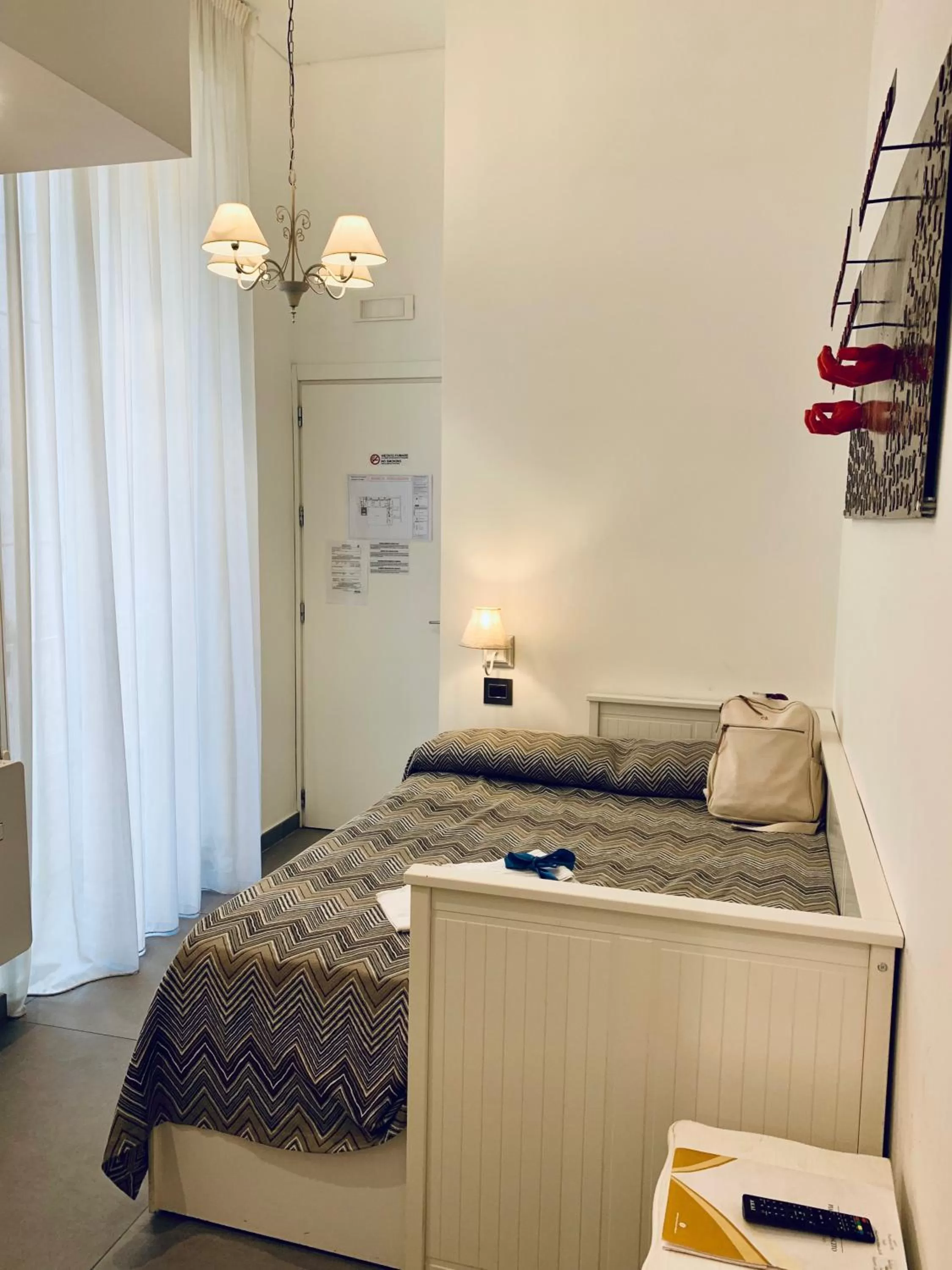 Large Single Room in Relais Piazza Del Plebiscito B&B