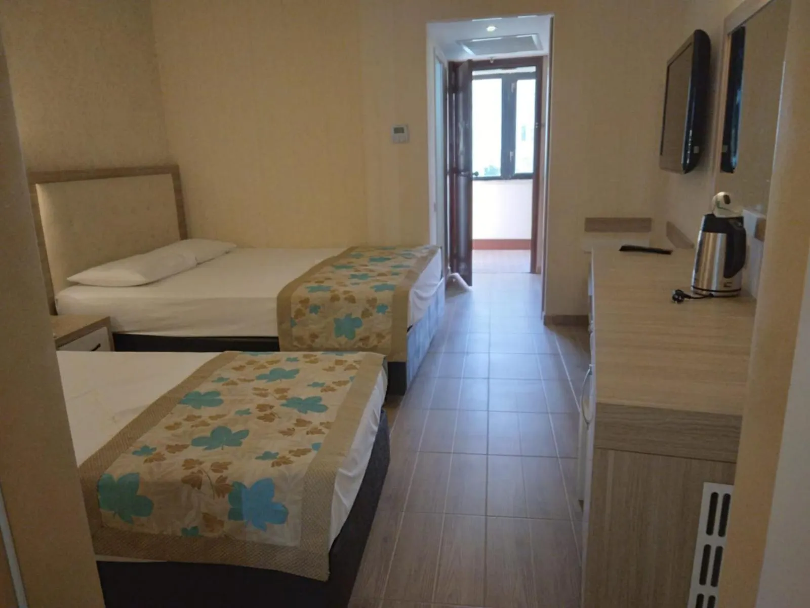Bed in Cender Hotel