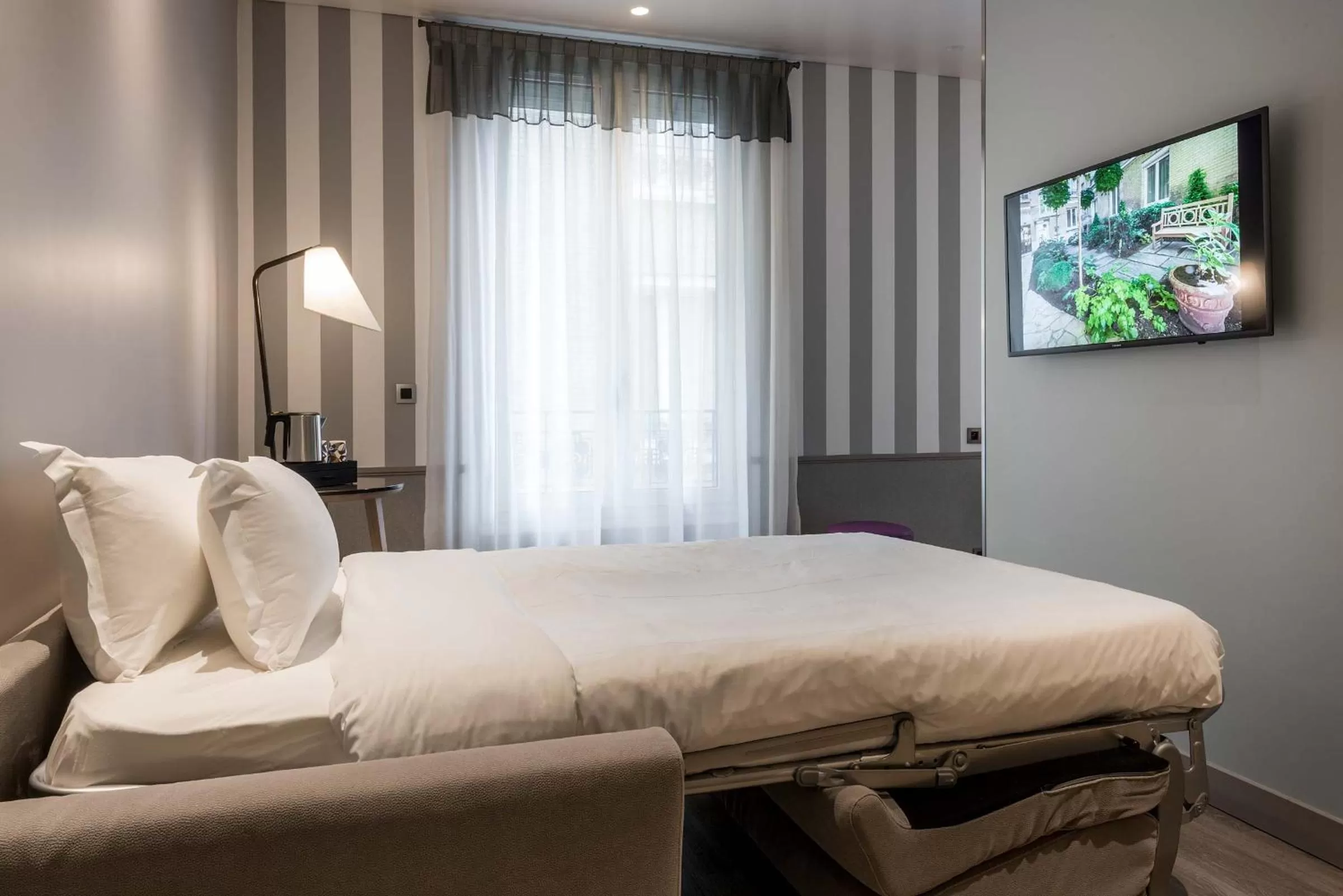 Junior Suite (3 Adults) in Hôtel Magellan