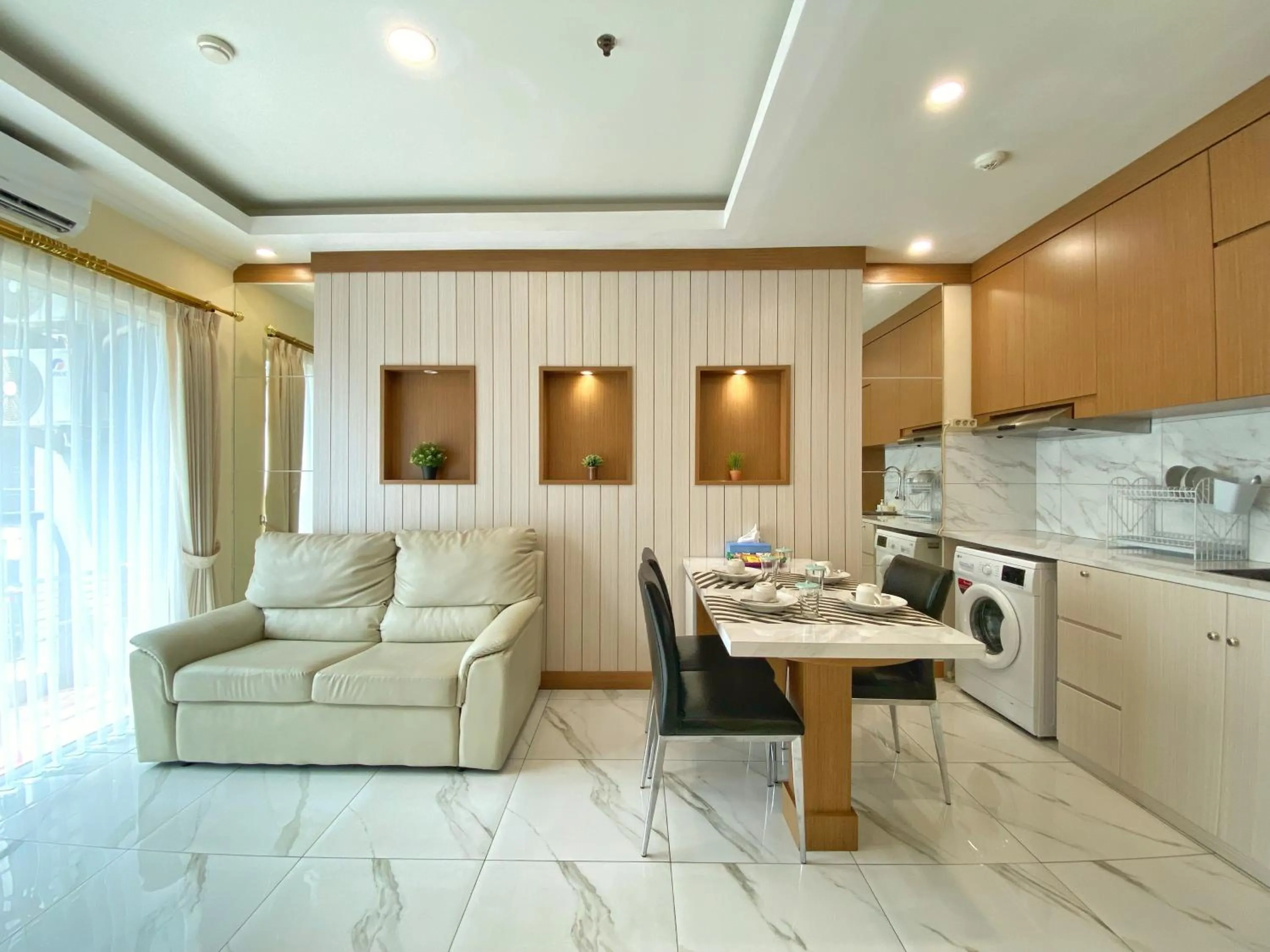 Apartment in Ravarine Suite Apartment