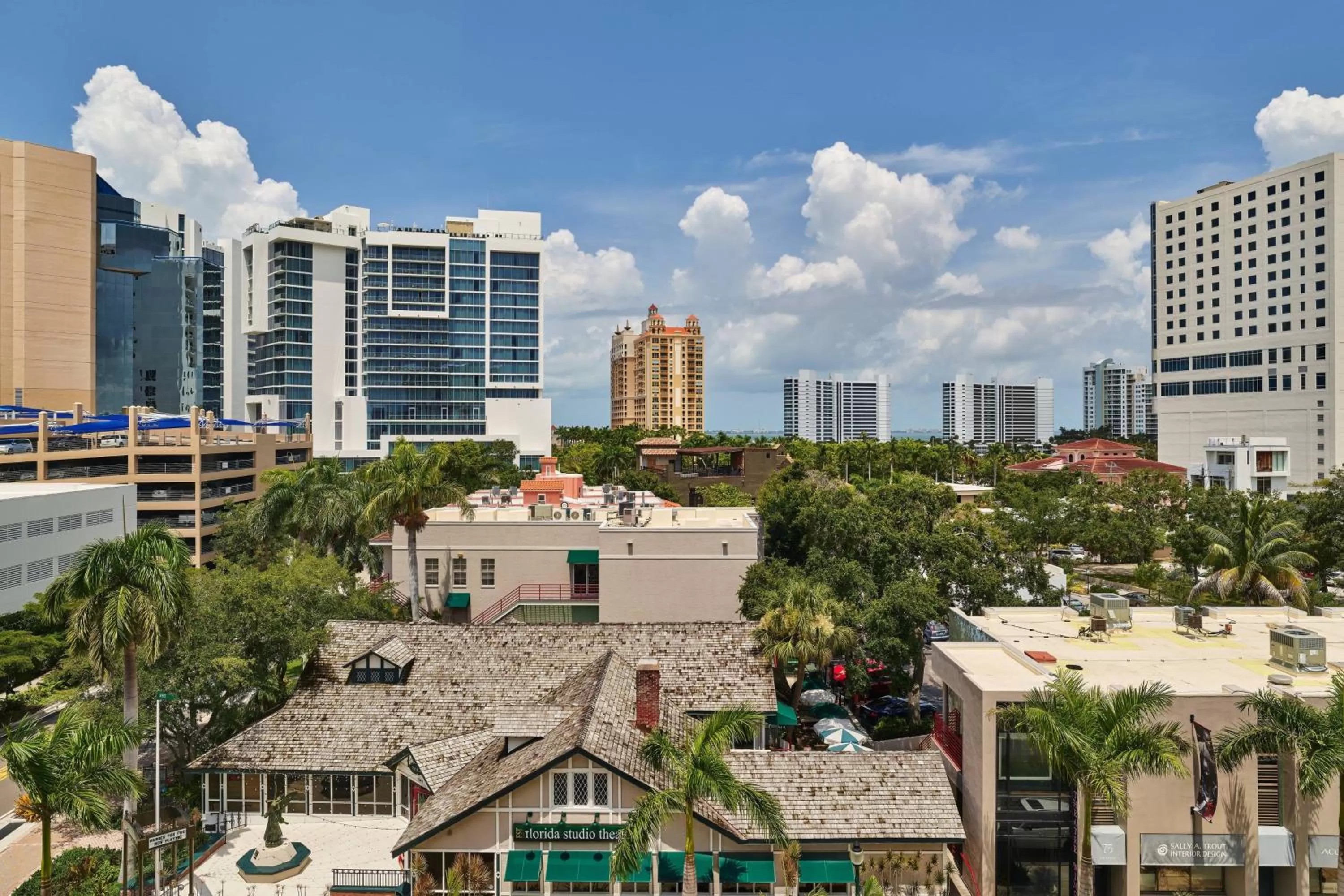King Room with Sofa Bed - High Floor in Art Ovation Hotel, Autograph Collection