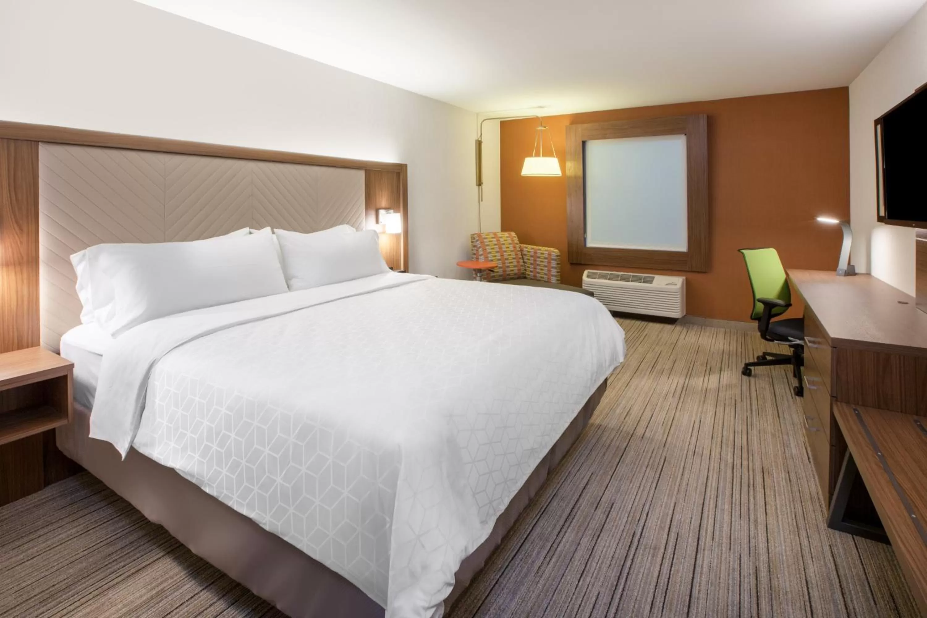 Standard King Room in Holiday Inn Express & Suites Dayton North - Vandalia by IHG