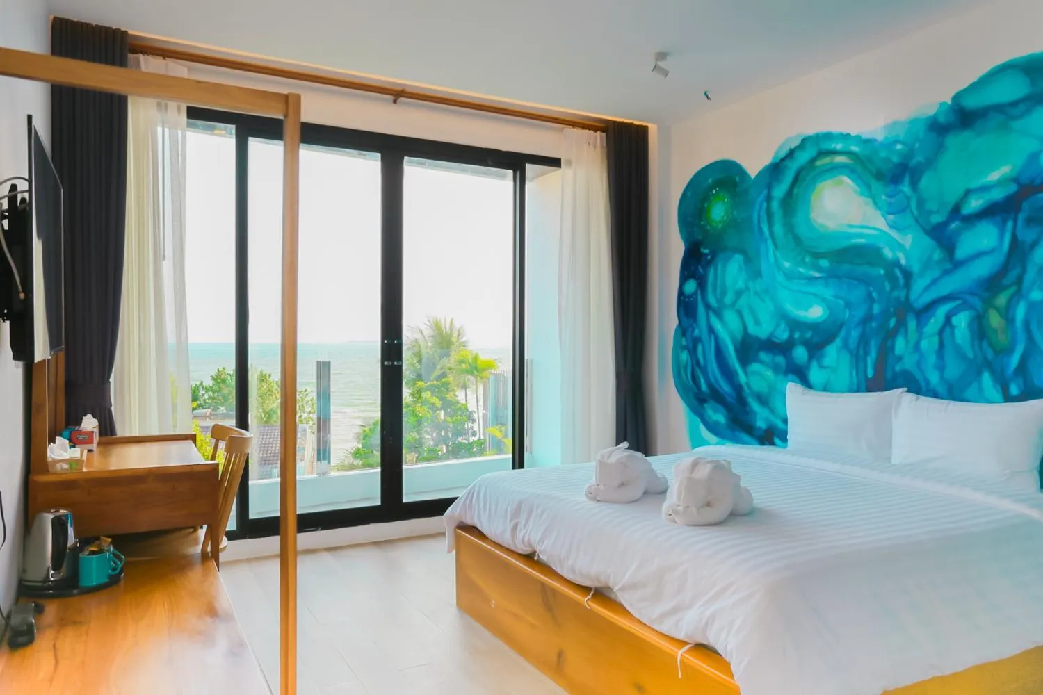 Deluxe Double Room with Sea View in Tique Series Boutique Resort (SHA Extra Plus)