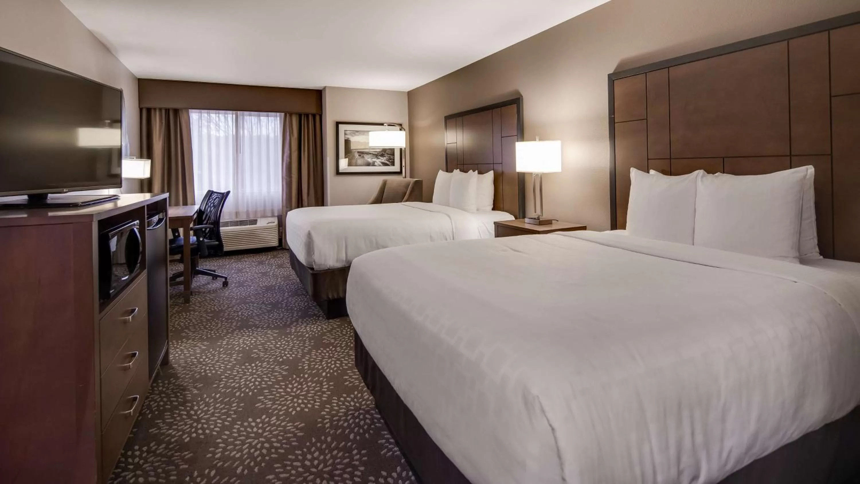 Queen Room with Two Queen Beds - Mobility Accessible in Best Western Plus Spokane North