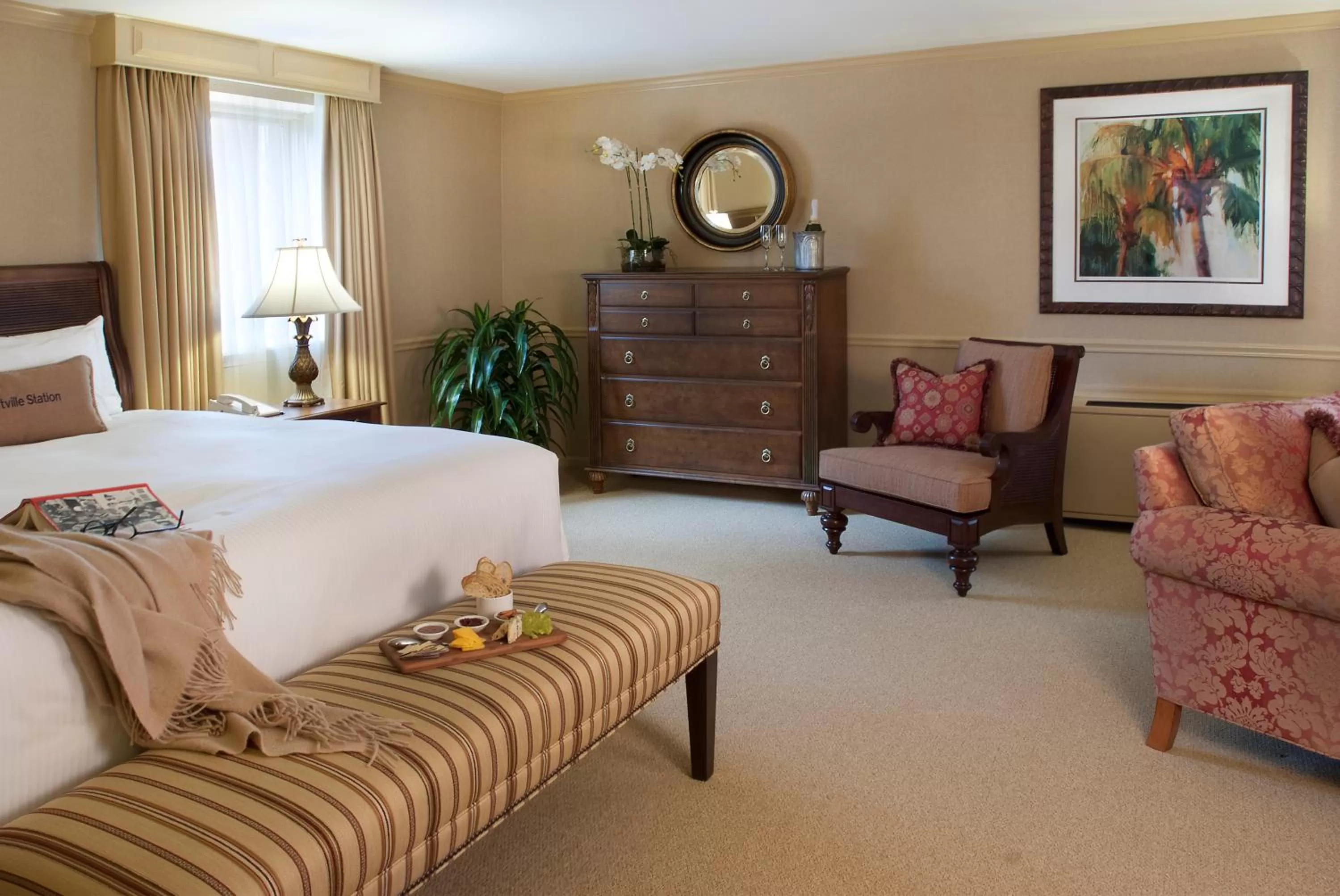 King Suite in Lambertville Station Inn