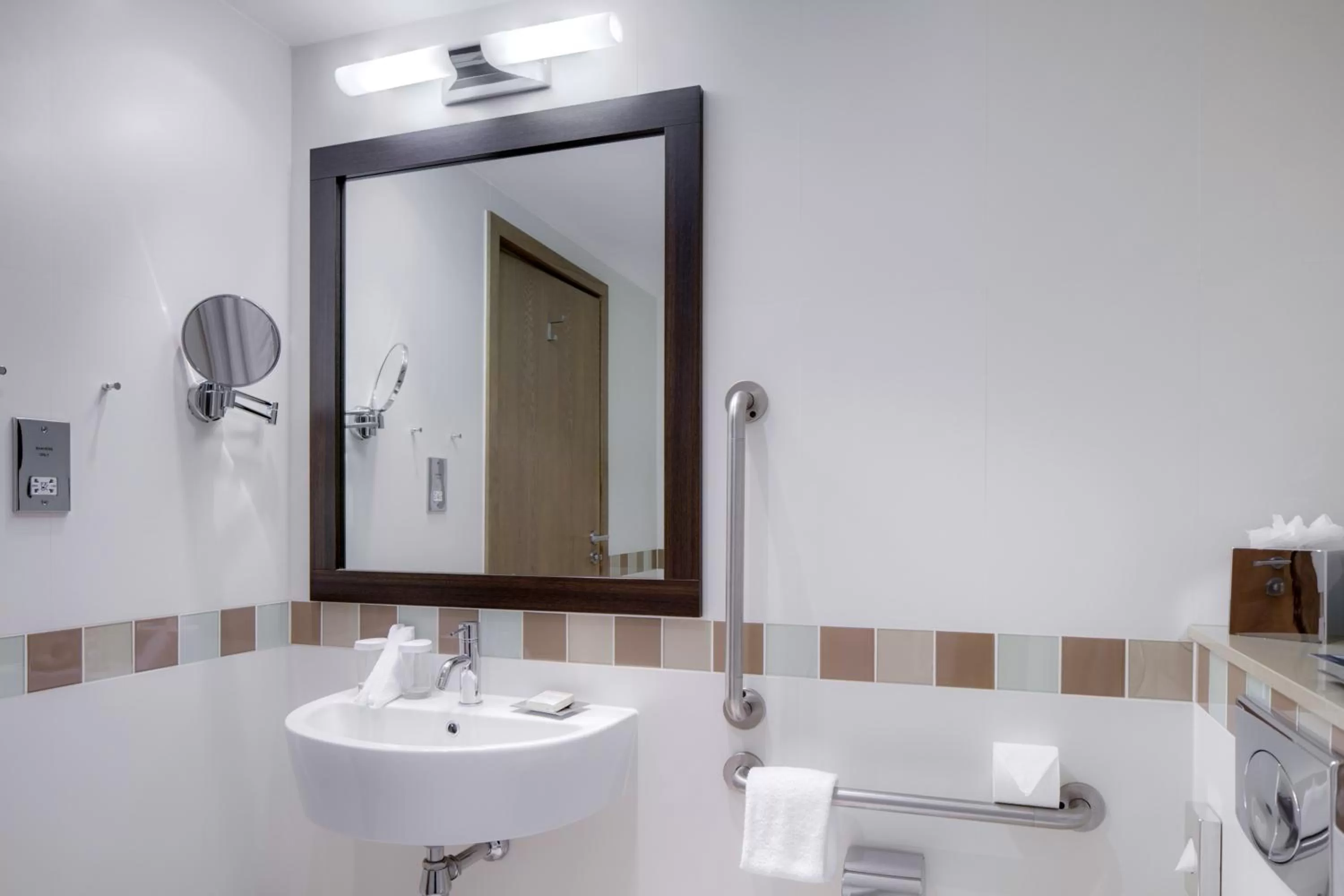 Twin Room - Mobility Accessible in Hilton Dublin Kilmainham