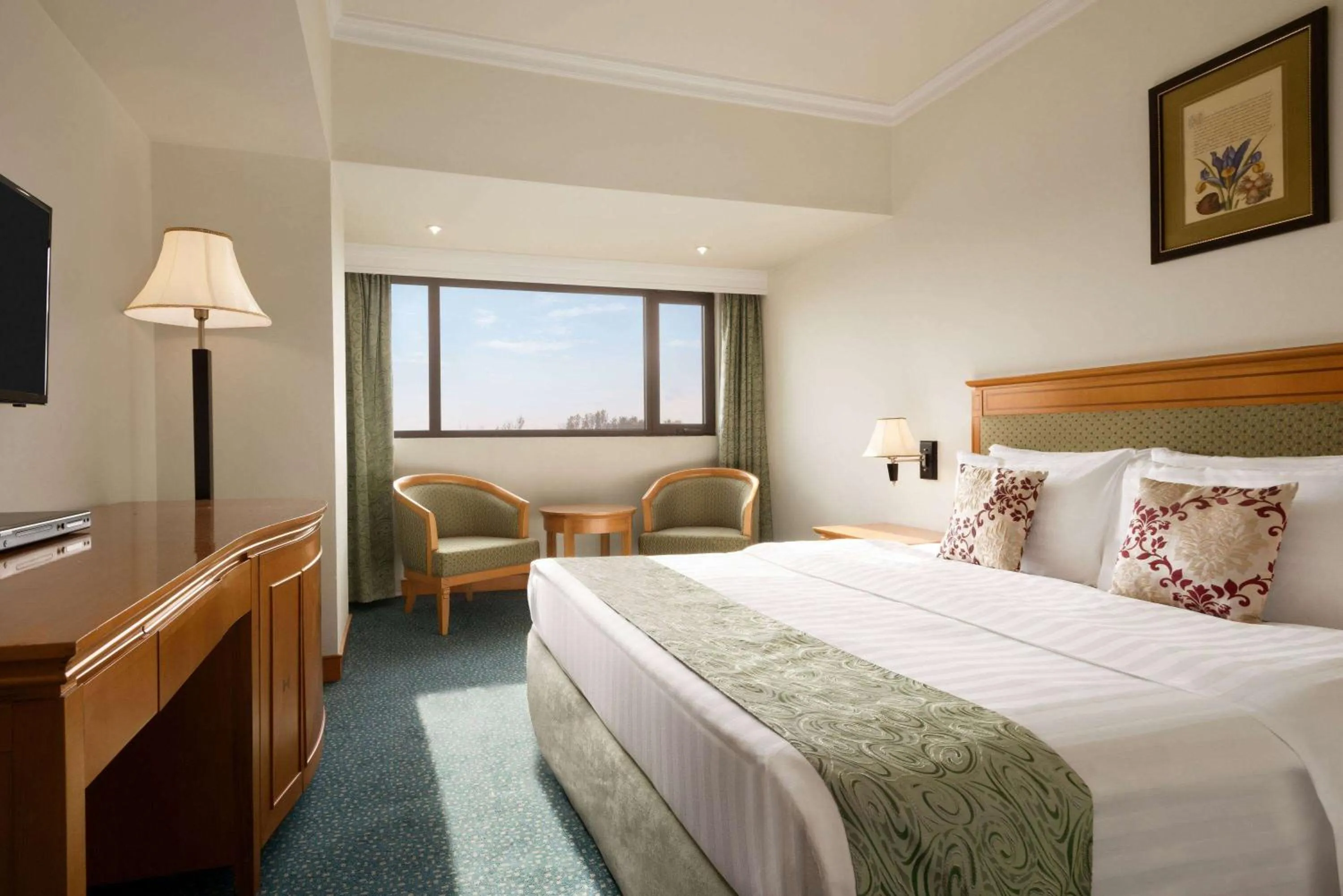 Superior King Room - single occupancy in Ramada by Wyndham Tashkent