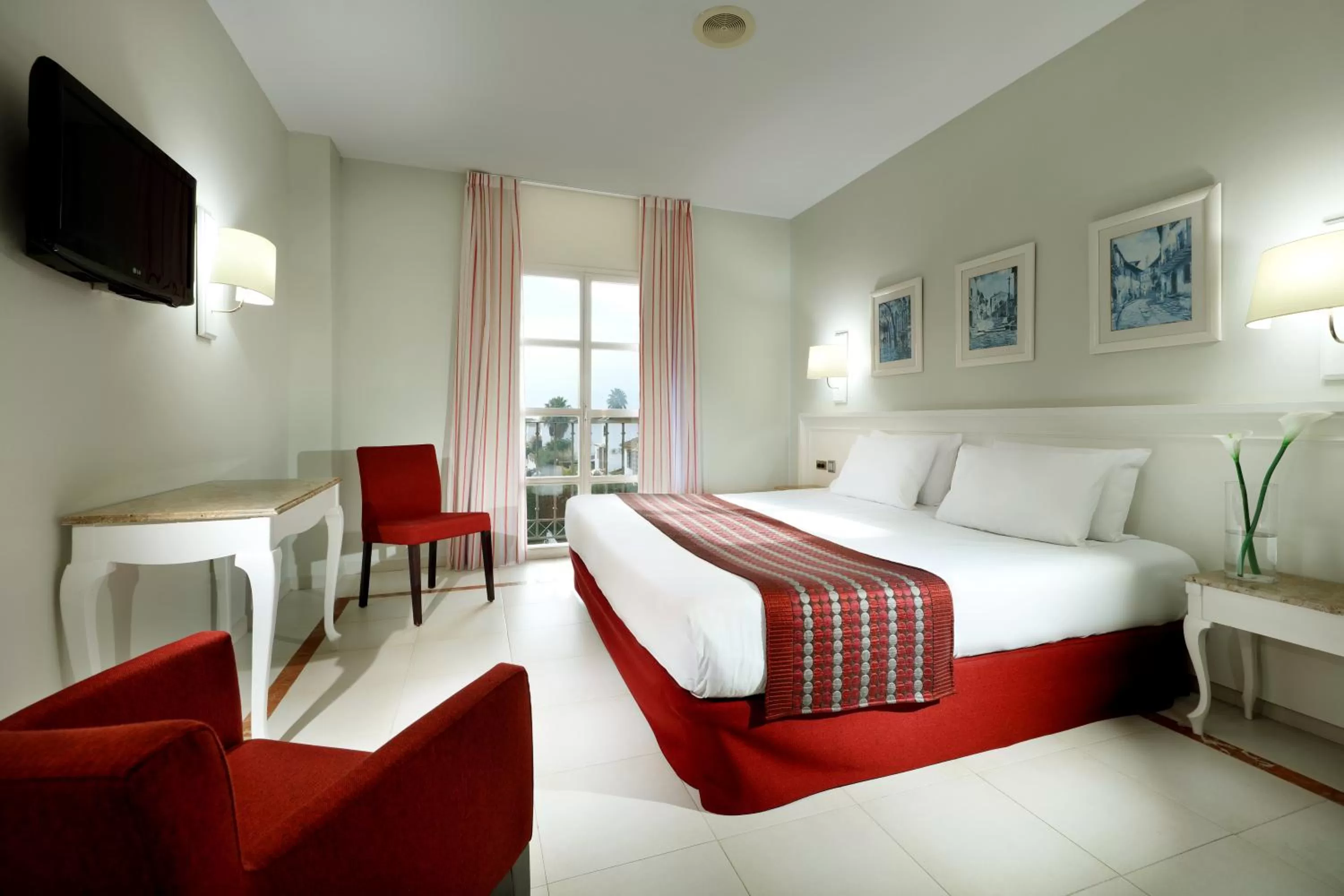 Triple Room in Exe Gran Hotel Solucar