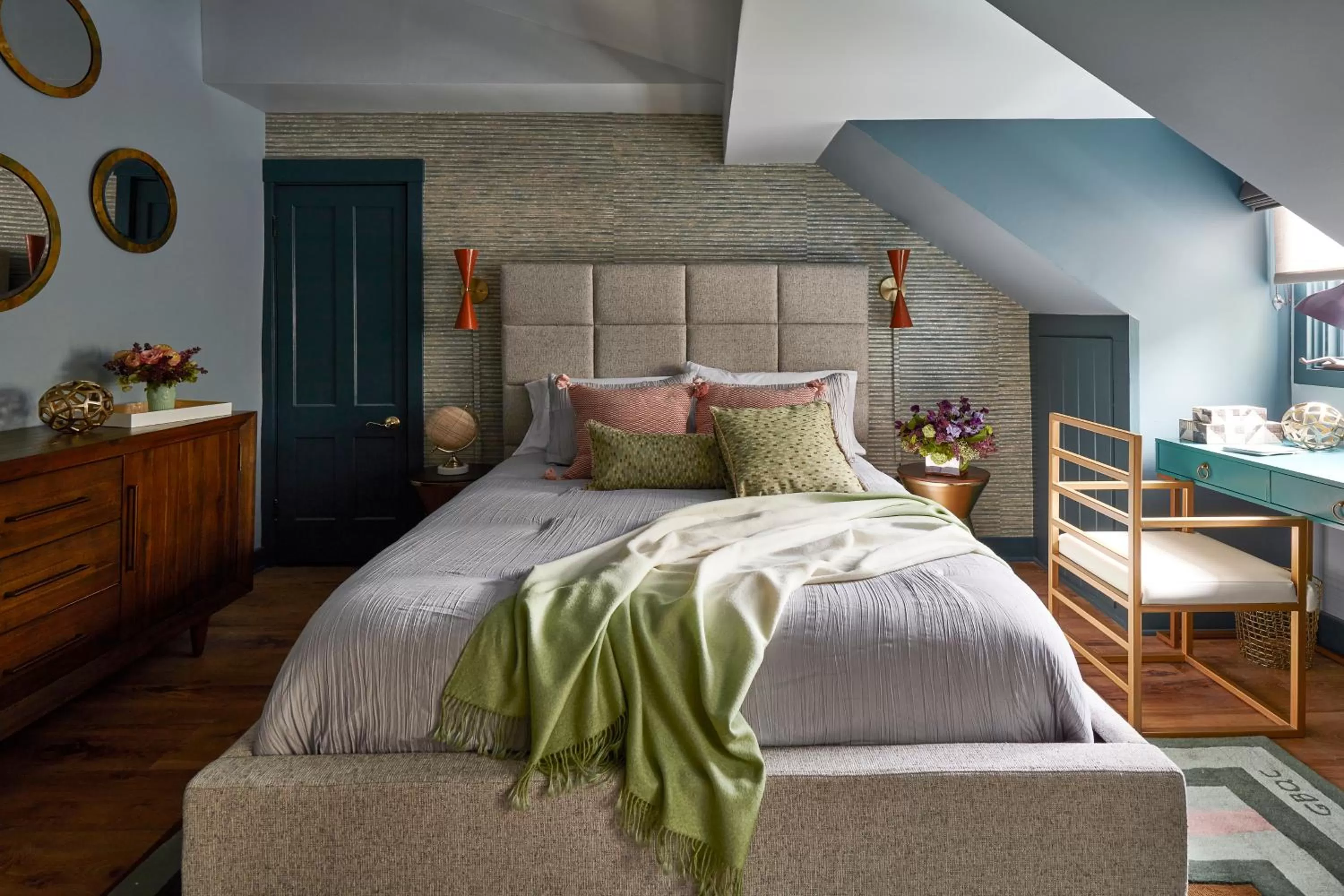 Superior Queen Room in The Cornell Inn, Lenox & The Berkshires