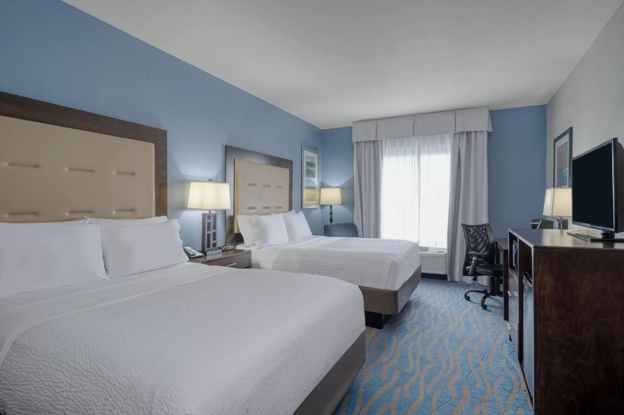 Standard Room with Two Queen Beds in Holiday Inn Express and Suites Edwardsville by IHG