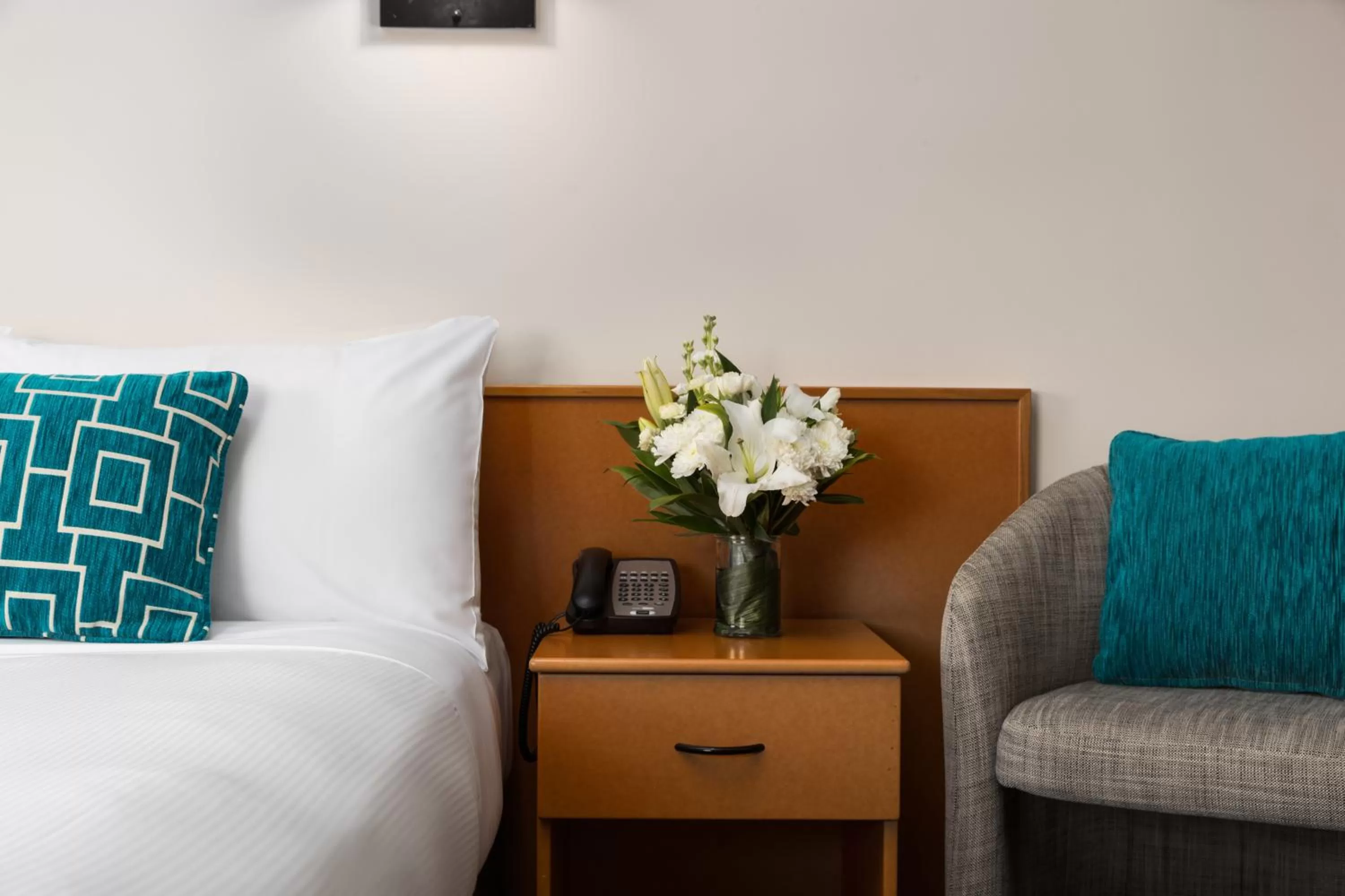 Twin Queen Room in Rydges Darwin Central