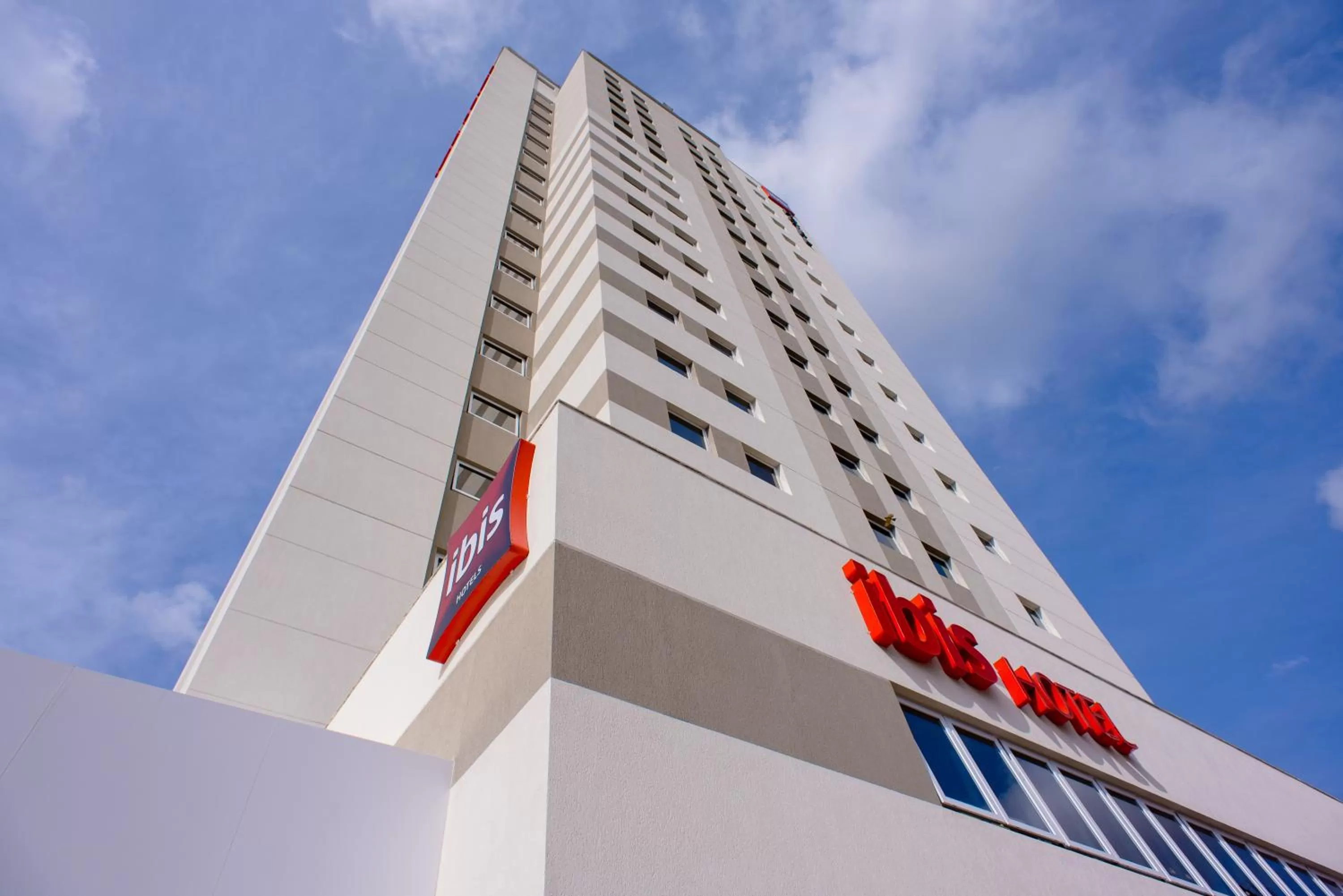 Standard Room with One Double Bed and Single Sofa Bed in ibis Fortaleza Centro de Eventos