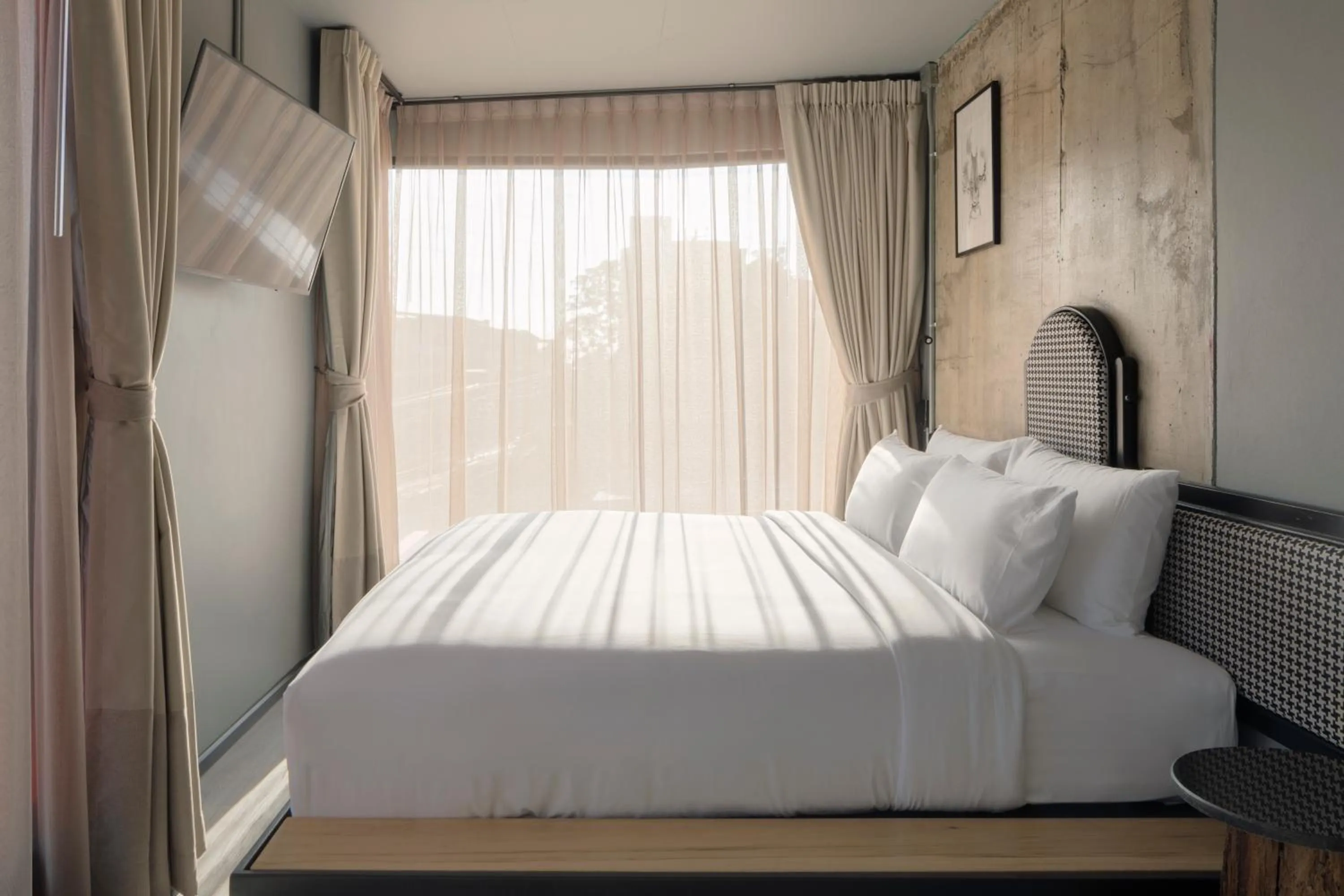 Deluxe Double Room in MeStyle Museum Hotel