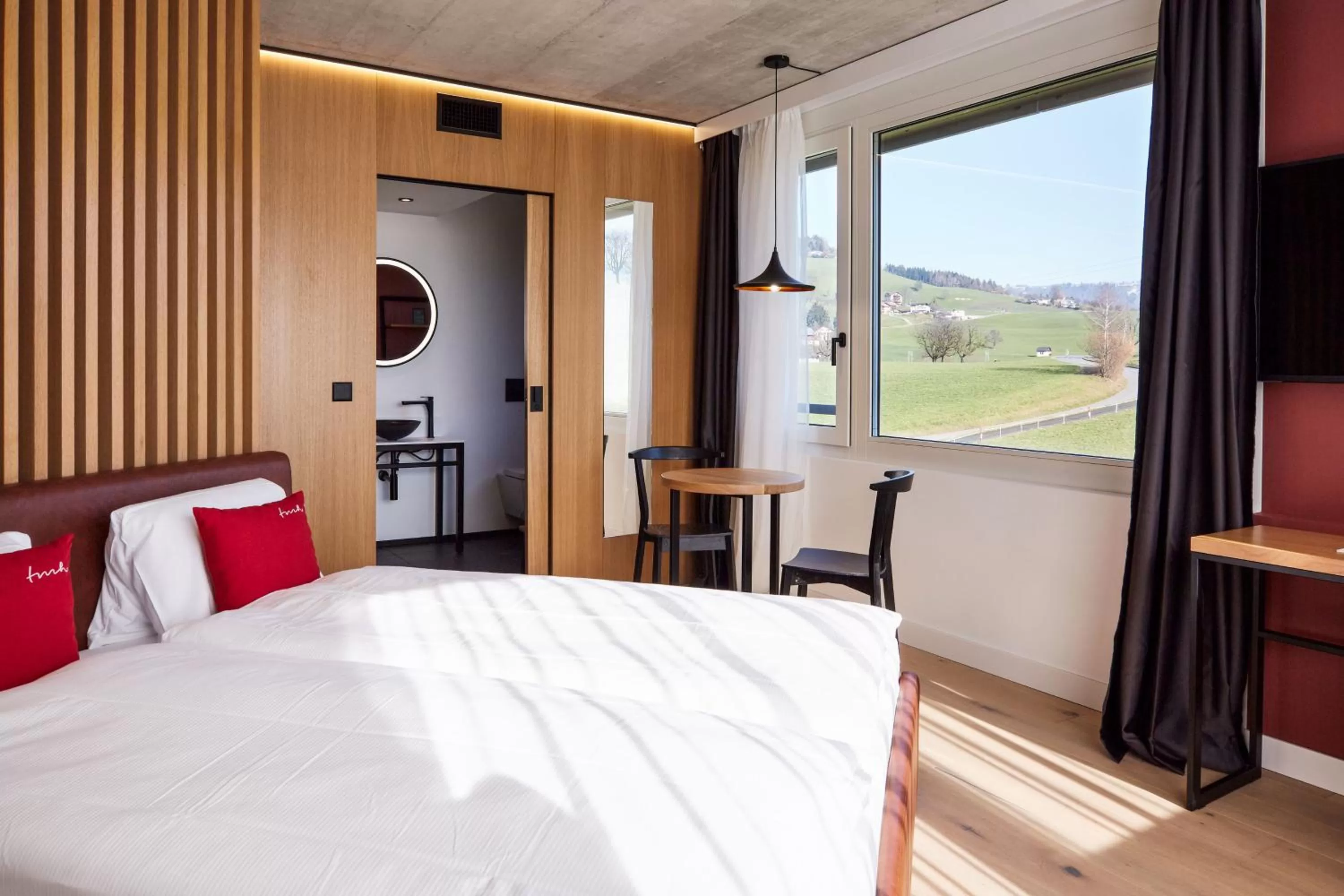 Standard King Room in Tailormade Hotel RIGIBLICK Küssnacht