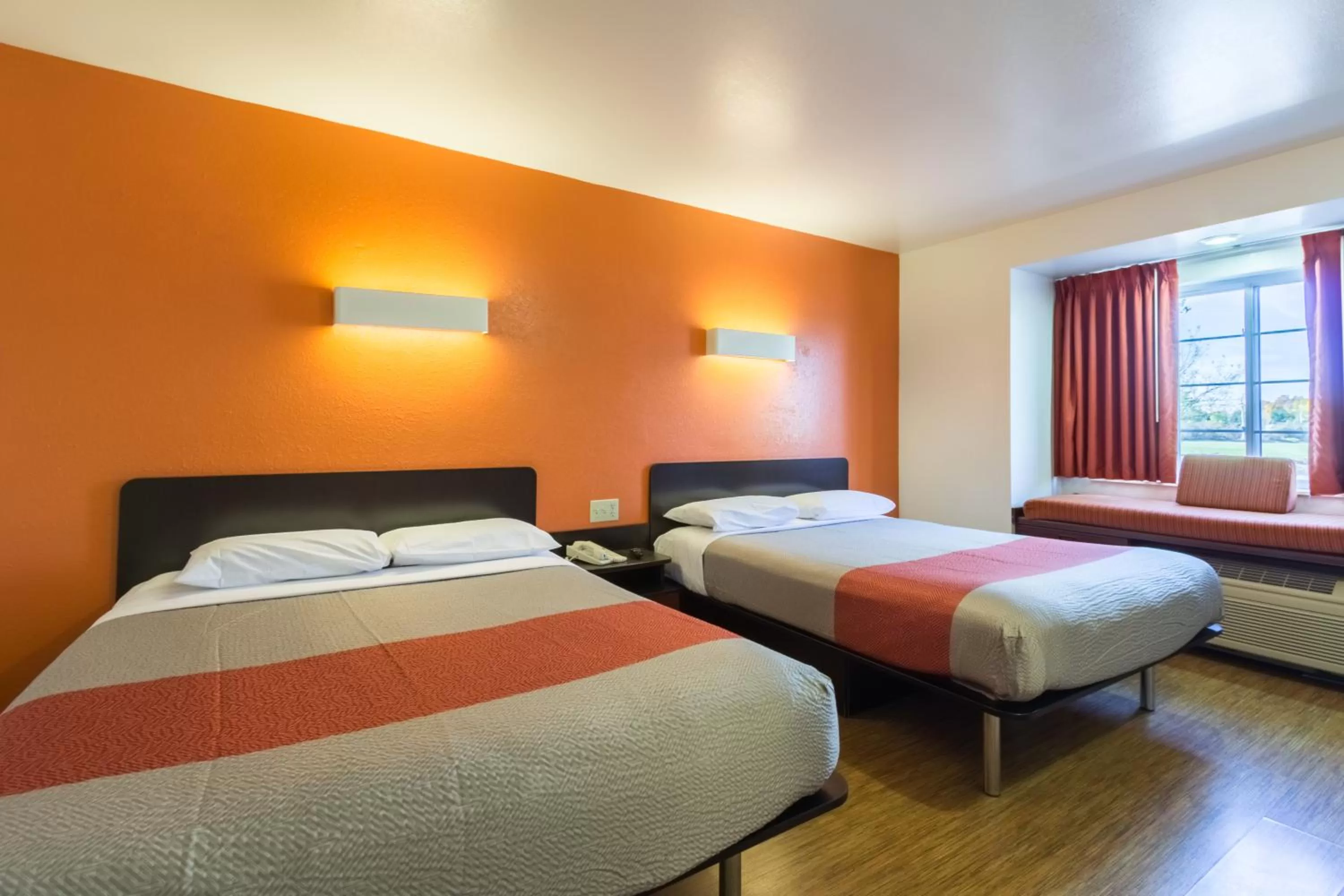 Queen Room with Two Queen Beds - Disability Access in Motel 6-Huron, OH - Sandusky