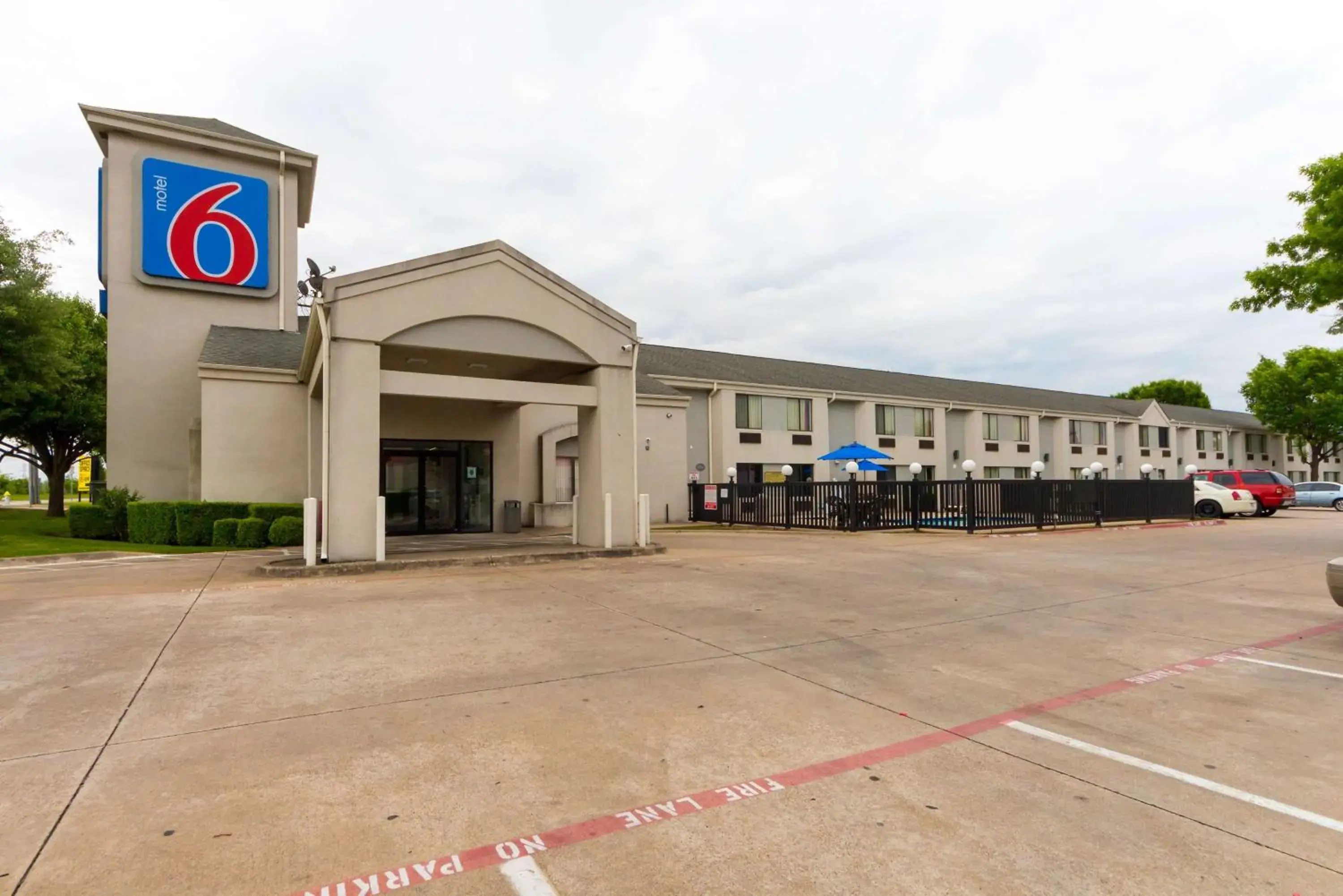 Motel 6-Dallas, TX - Northeast Motel 6-Dallas, TX - Northeast