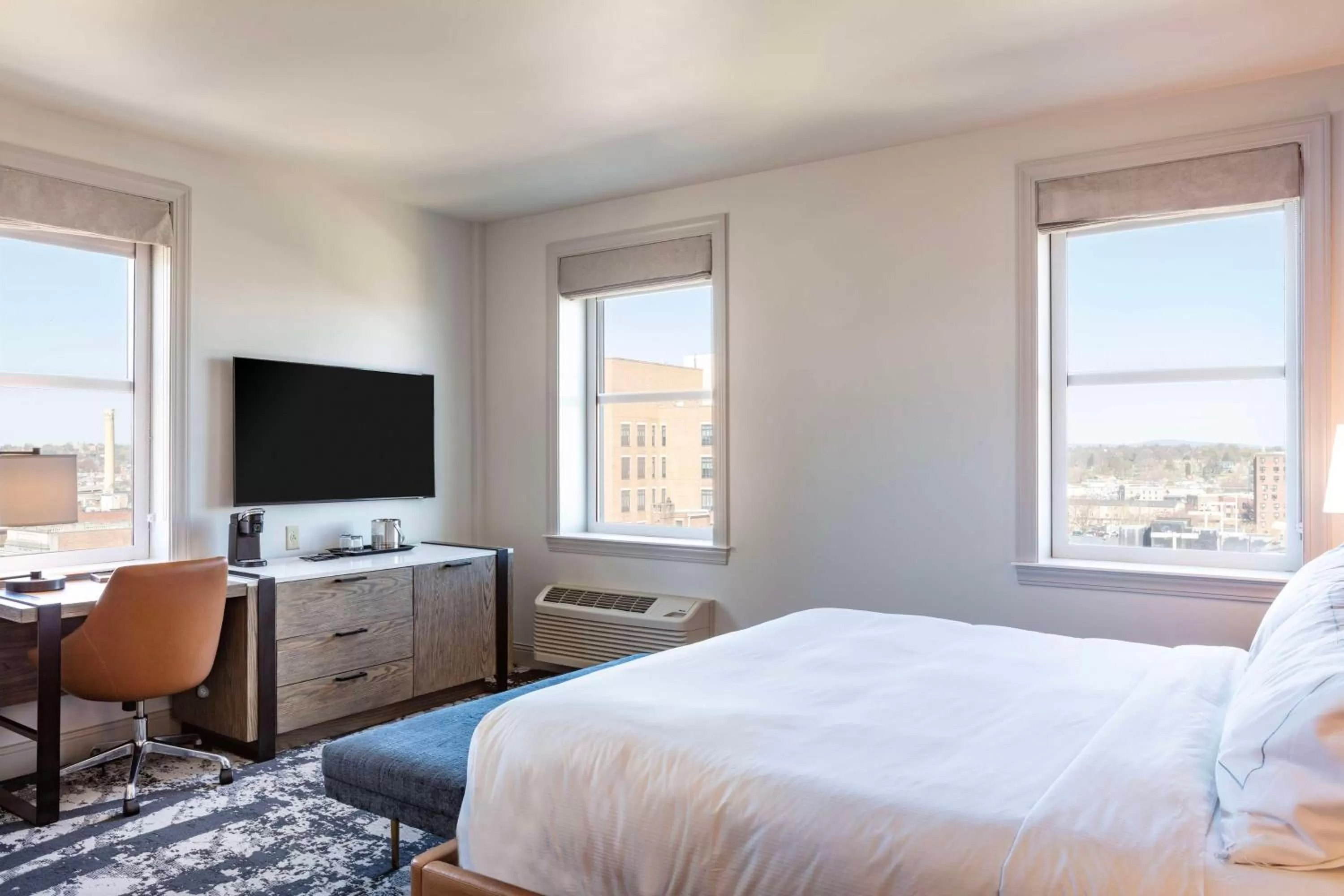 Corner King Room in The Yorktowne Hotel, Tapestry Collection by Hilton