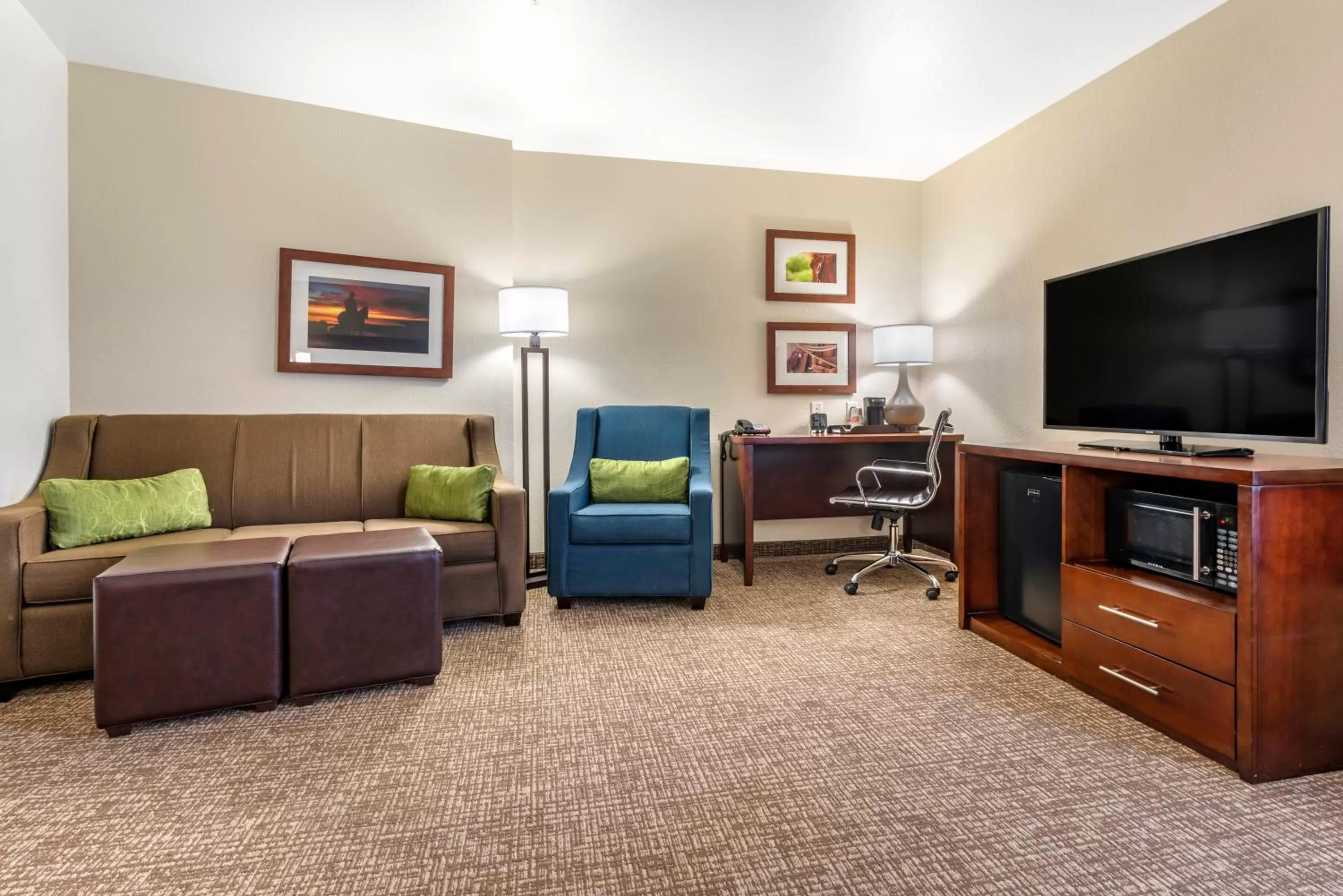 Suite with Two Double Beds - Accessible/Non-Smoking in Comfort Suites Fernley