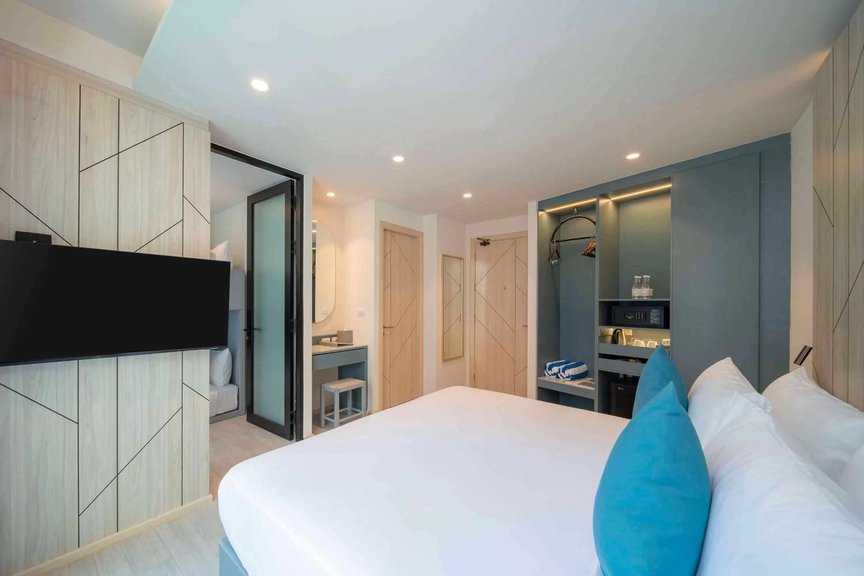 Family Suite with One Double and one Bunk bed in Best Western Plus Carapace Hotel Hua Hin