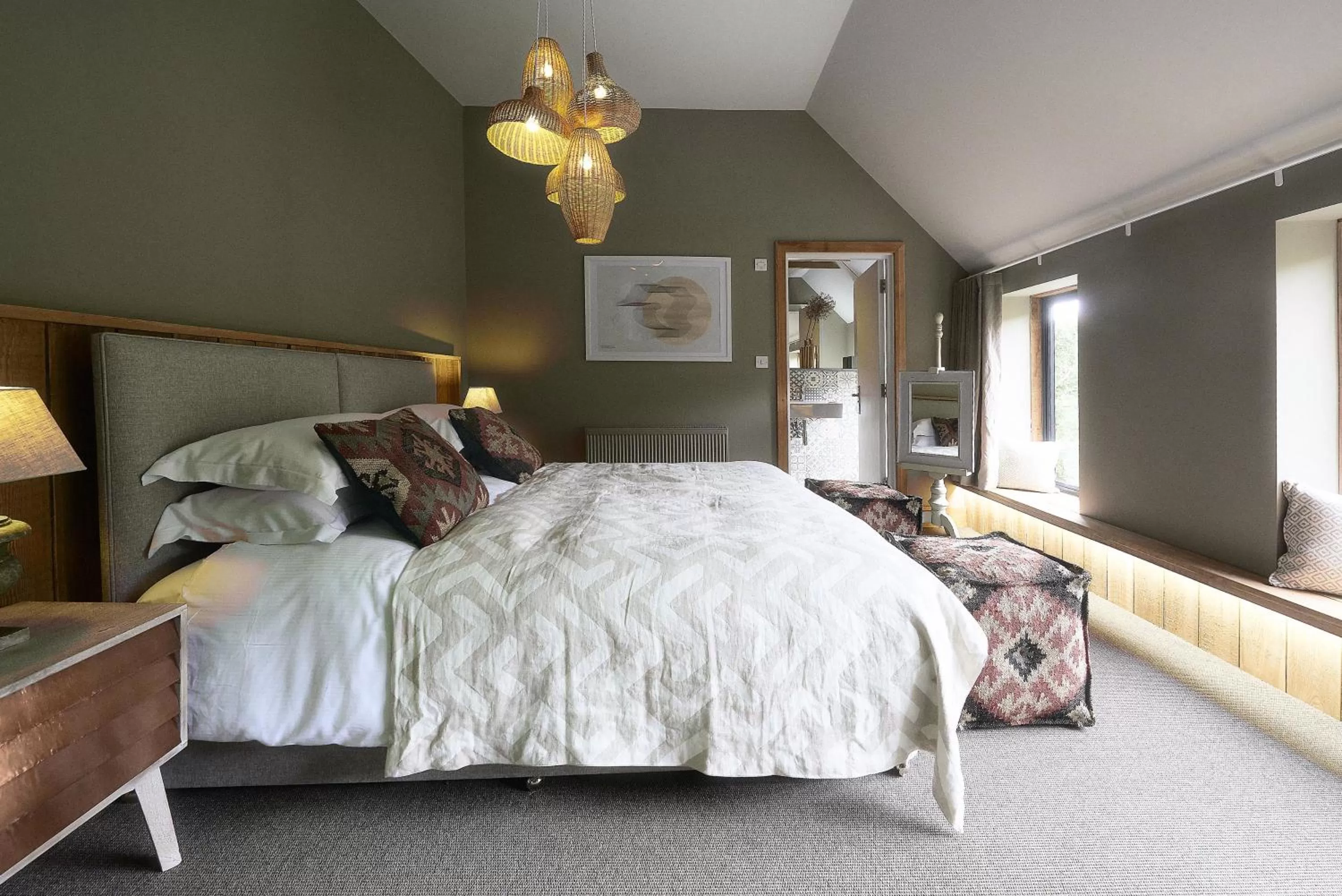 Large Double or Twin Room in Timbrell's Yard