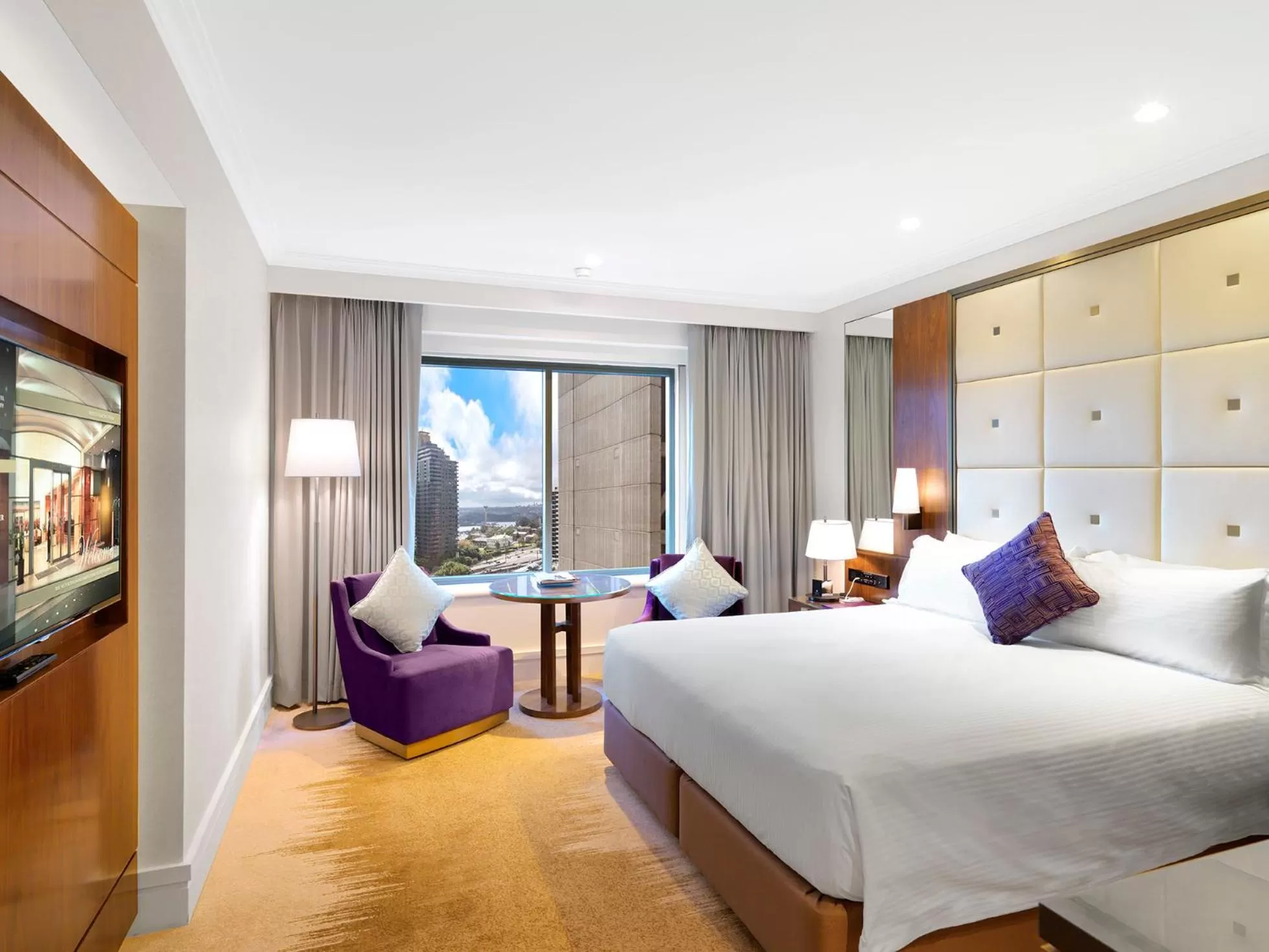 Deluxe King Room with Club Lounge Access - single occupancy in Amora Hotel Jamison Sydney
